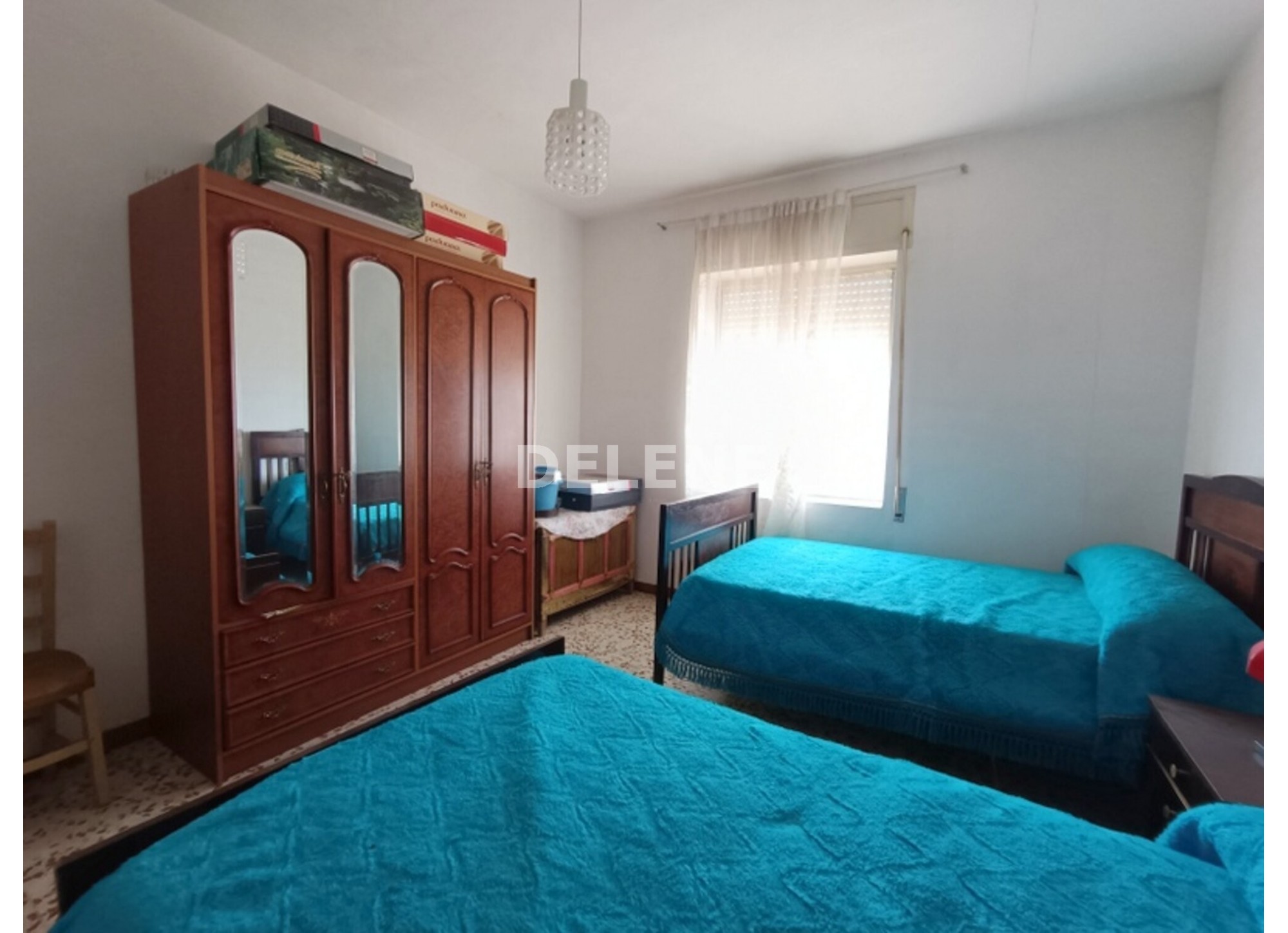 2884 PISO CON PATIO Y COCHERA, TOBARRA