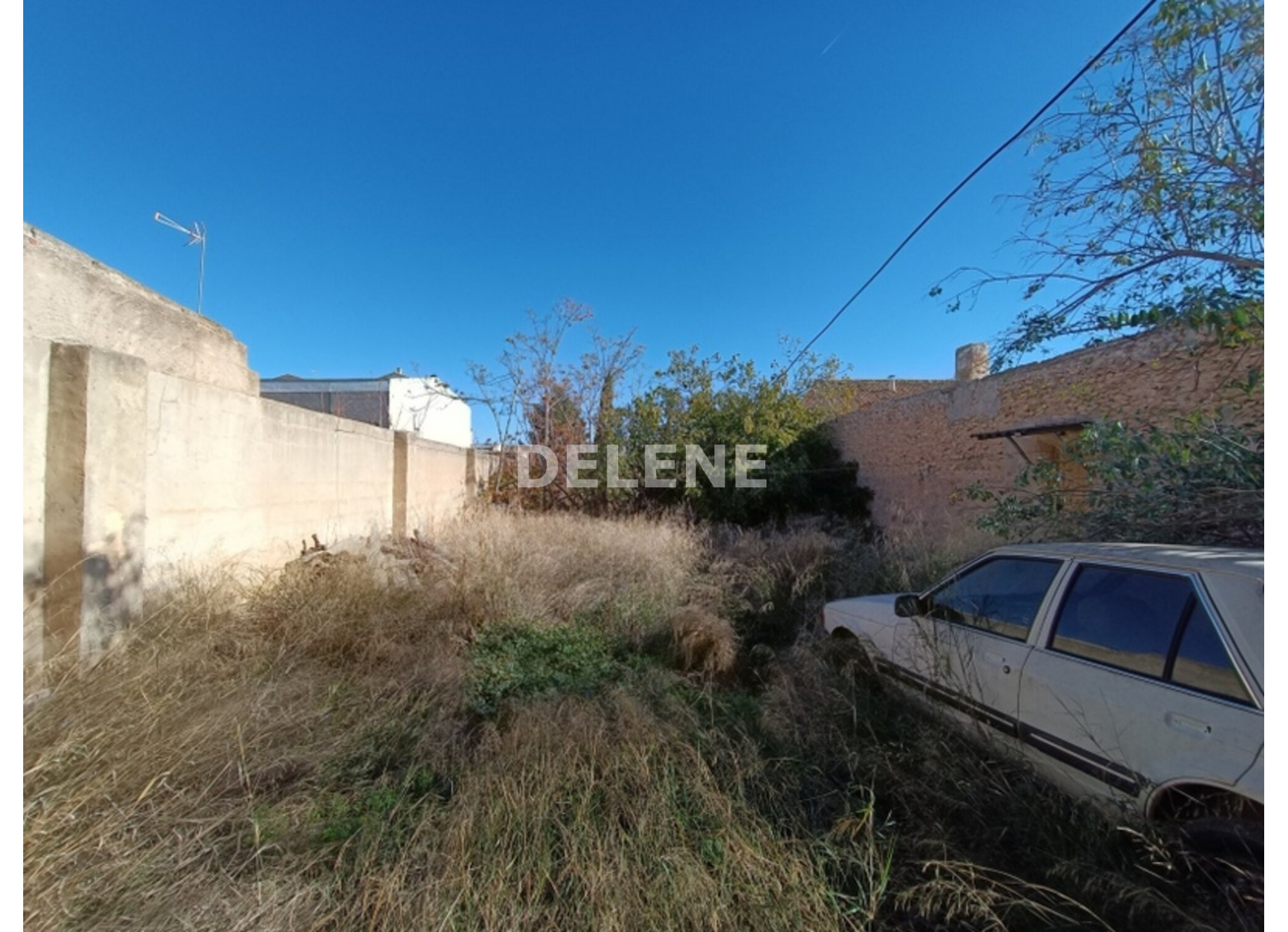 2884 PISO CON PATIO Y COCHERA, TOBARRA