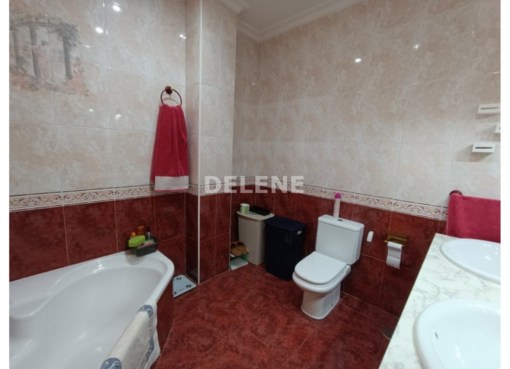 2887 PISO CON BALCONES Y TERRAZA, ZONA AVDA. CONSTITUCIÓN