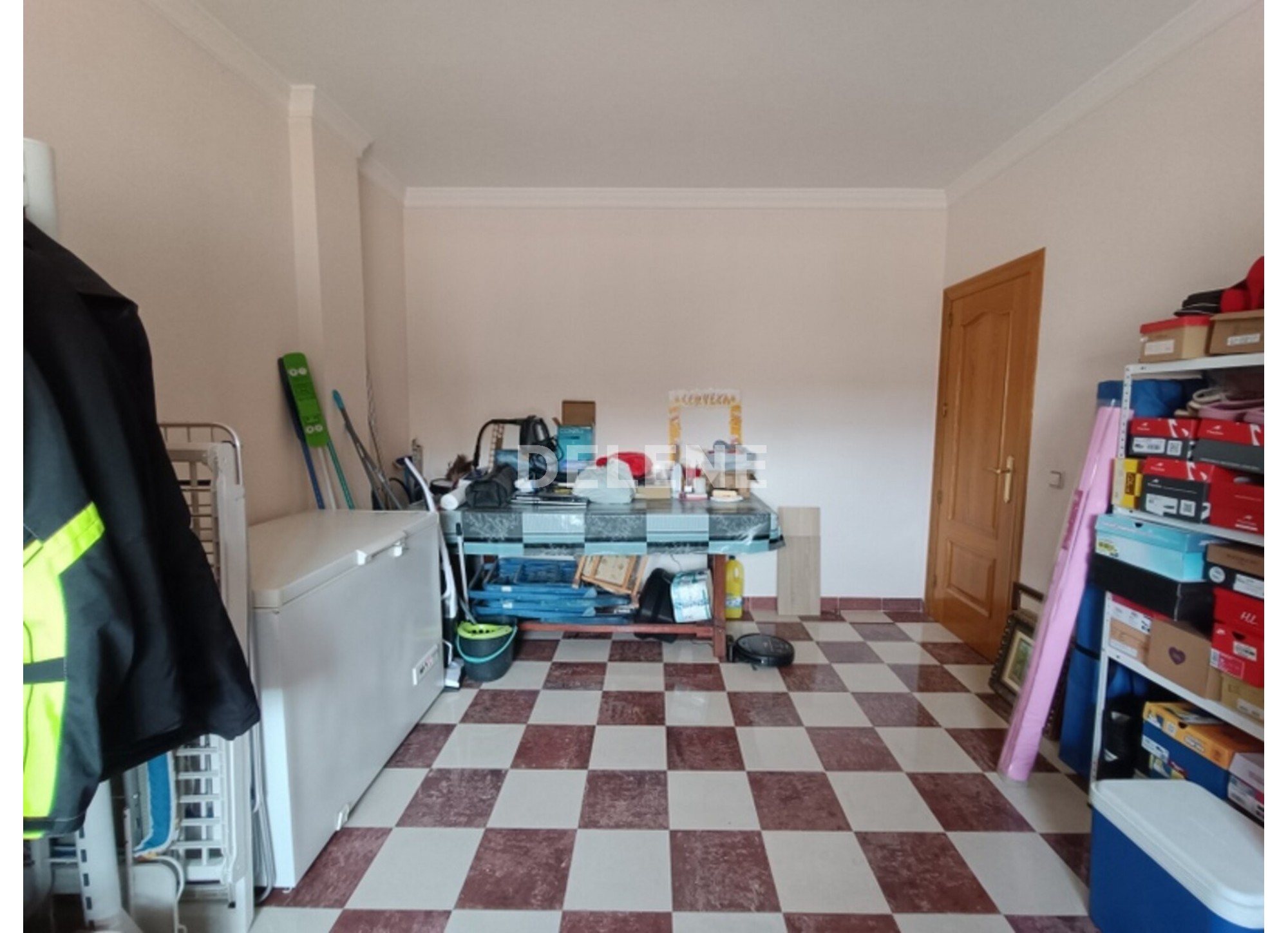 2887 PISO CON BALCONES Y TERRAZA, ZONA AVDA. CONSTITUCIÓN