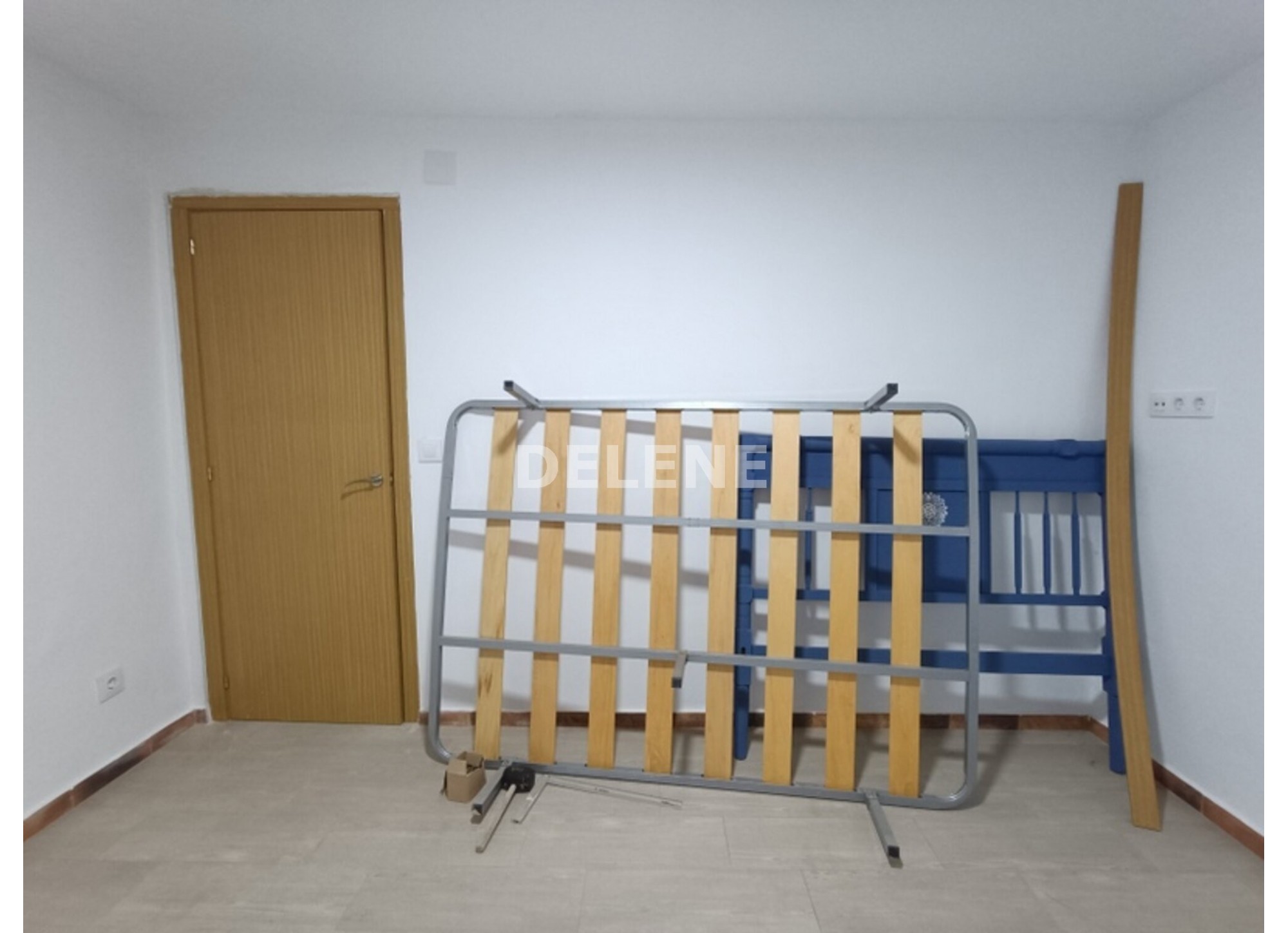 2892 CASA CON PATIO, CAÑADA DE AGRA