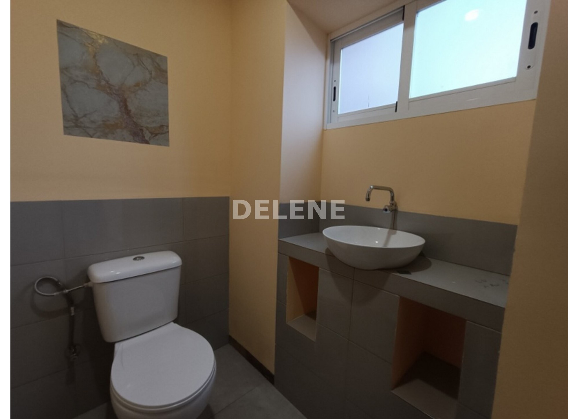 2892 CASA CON PATIO, CAÑADA DE AGRA