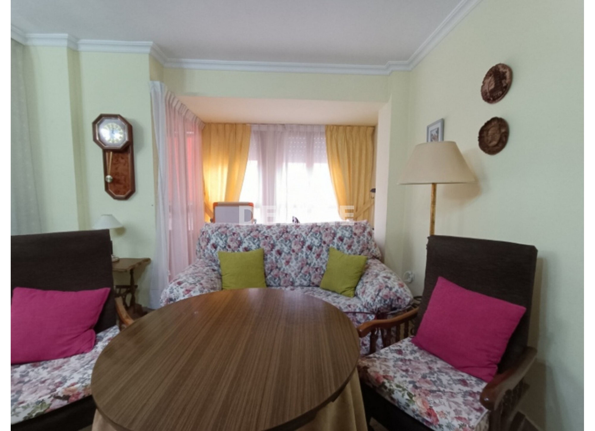 2893 PISO CON BALCÓN, ZONA HACIENDA