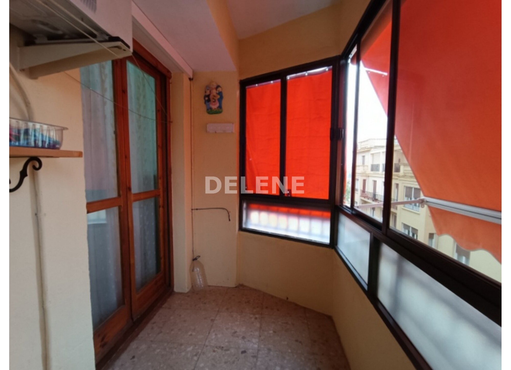 2893 PISO CON BALCÓN, ZONA HACIENDA