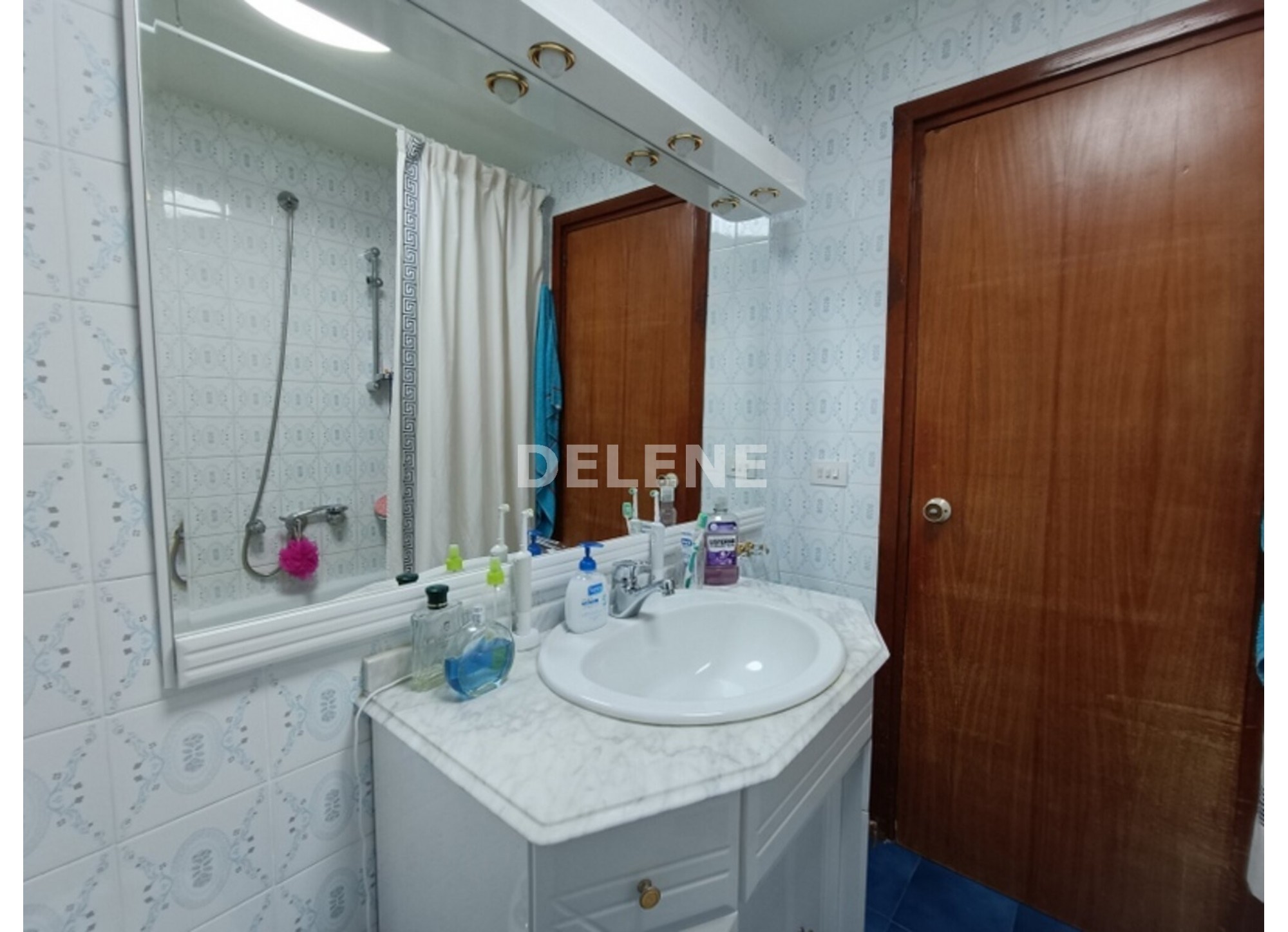 2893 PISO CON BALCÓN, ZONA HACIENDA