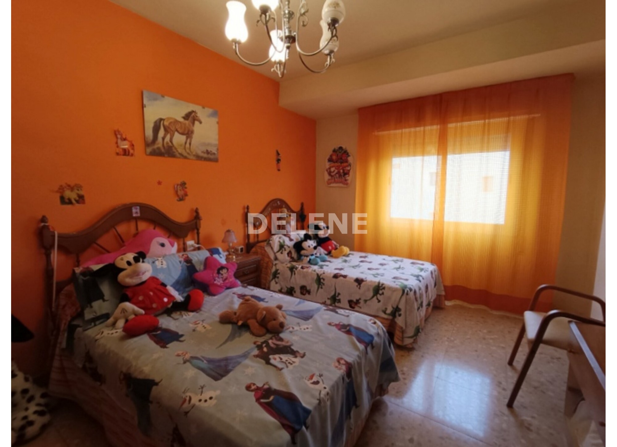 2893 PISO CON BALCÓN, ZONA HACIENDA