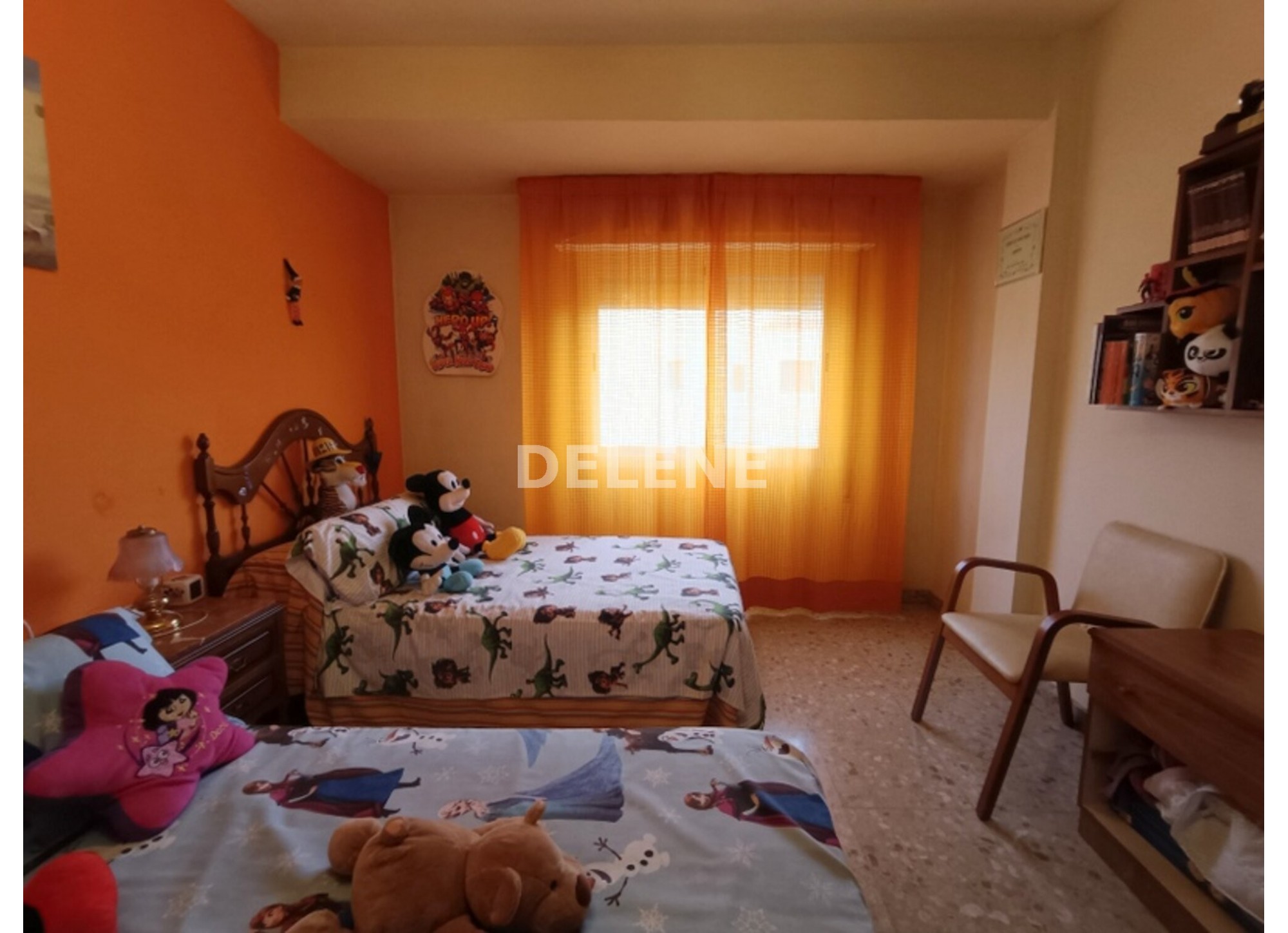 2893 PISO CON BALCÓN, ZONA HACIENDA