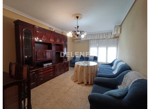 2895 PISO CON BALCÓN, ZONA ISABEL LA CATÓLICA