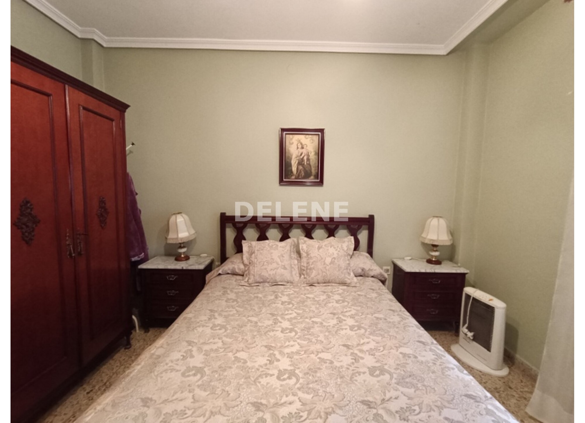 2895 PISO CON BALCÓN, ZONA ISABEL LA CATÓLICA