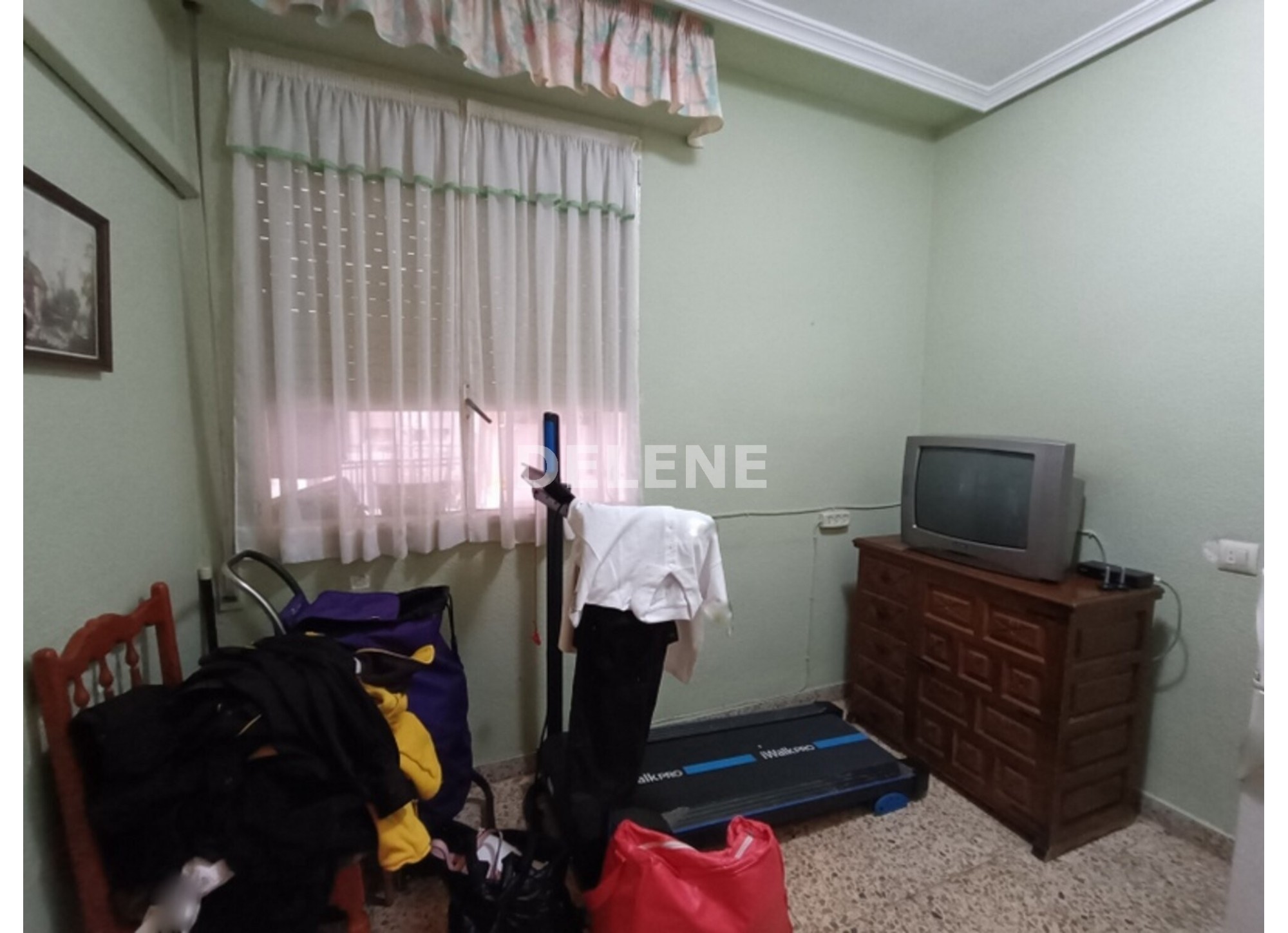 2895 PISO CON BALCÓN, ZONA ISABEL LA CATÓLICA