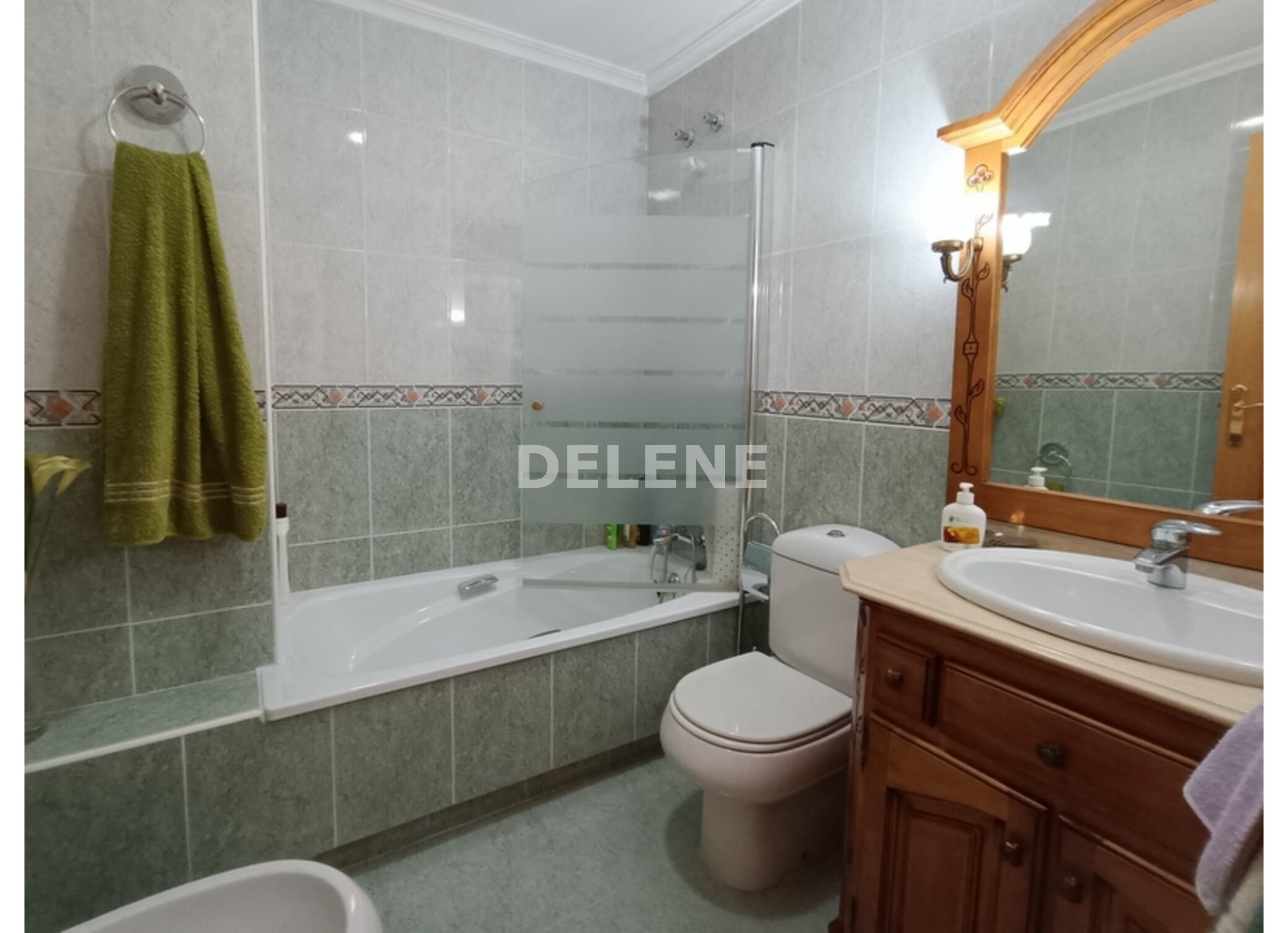 2894 PISO CON BALCÓN Y GARAJE, ZONA GRAN VÍA