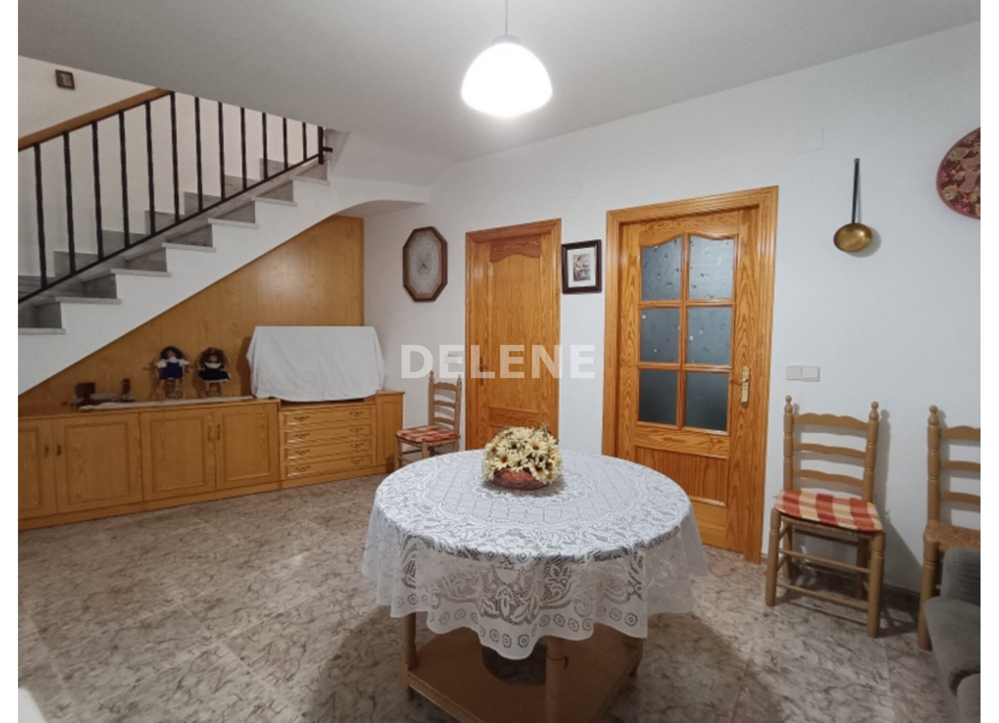 2896 CASA CON COCHERA, PATIO Y TRASTERO, TOBARRA