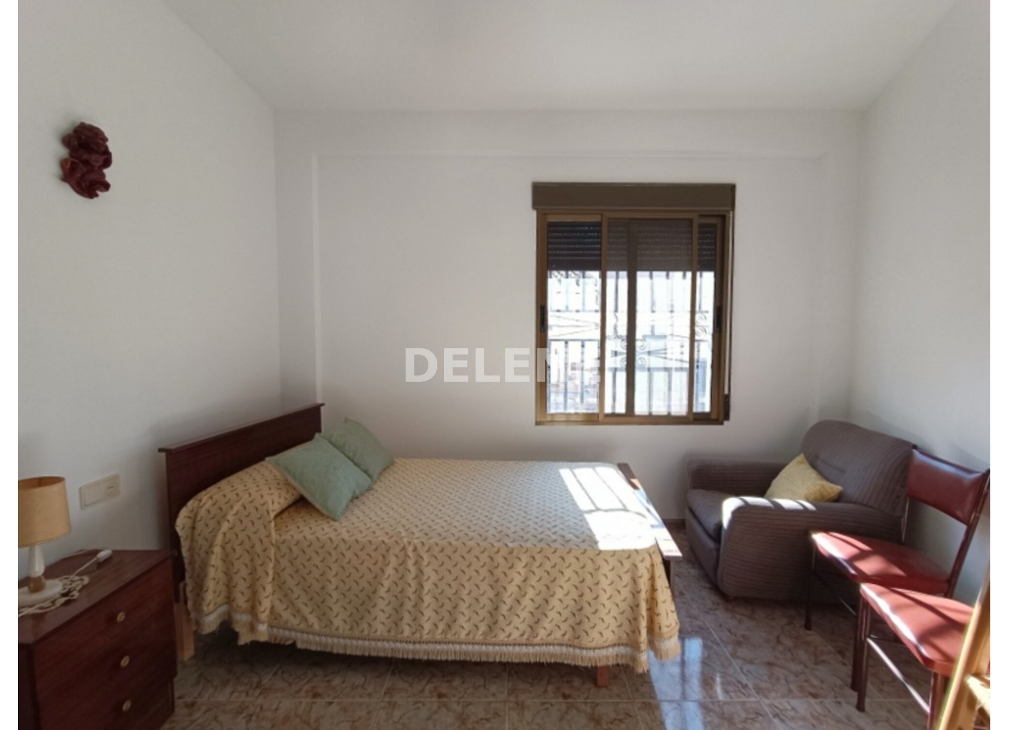 2896 CASA CON COCHERA, PATIO Y TRASTERO, TOBARRA