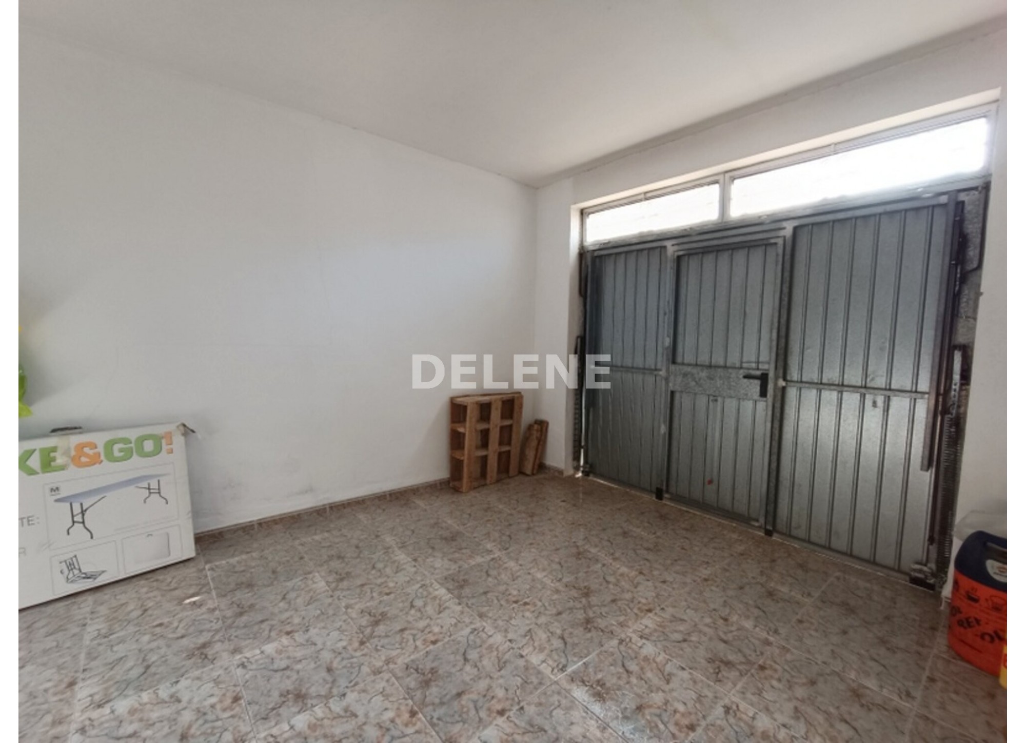 2896 CASA CON COCHERA, PATIO Y TRASTERO, TOBARRA