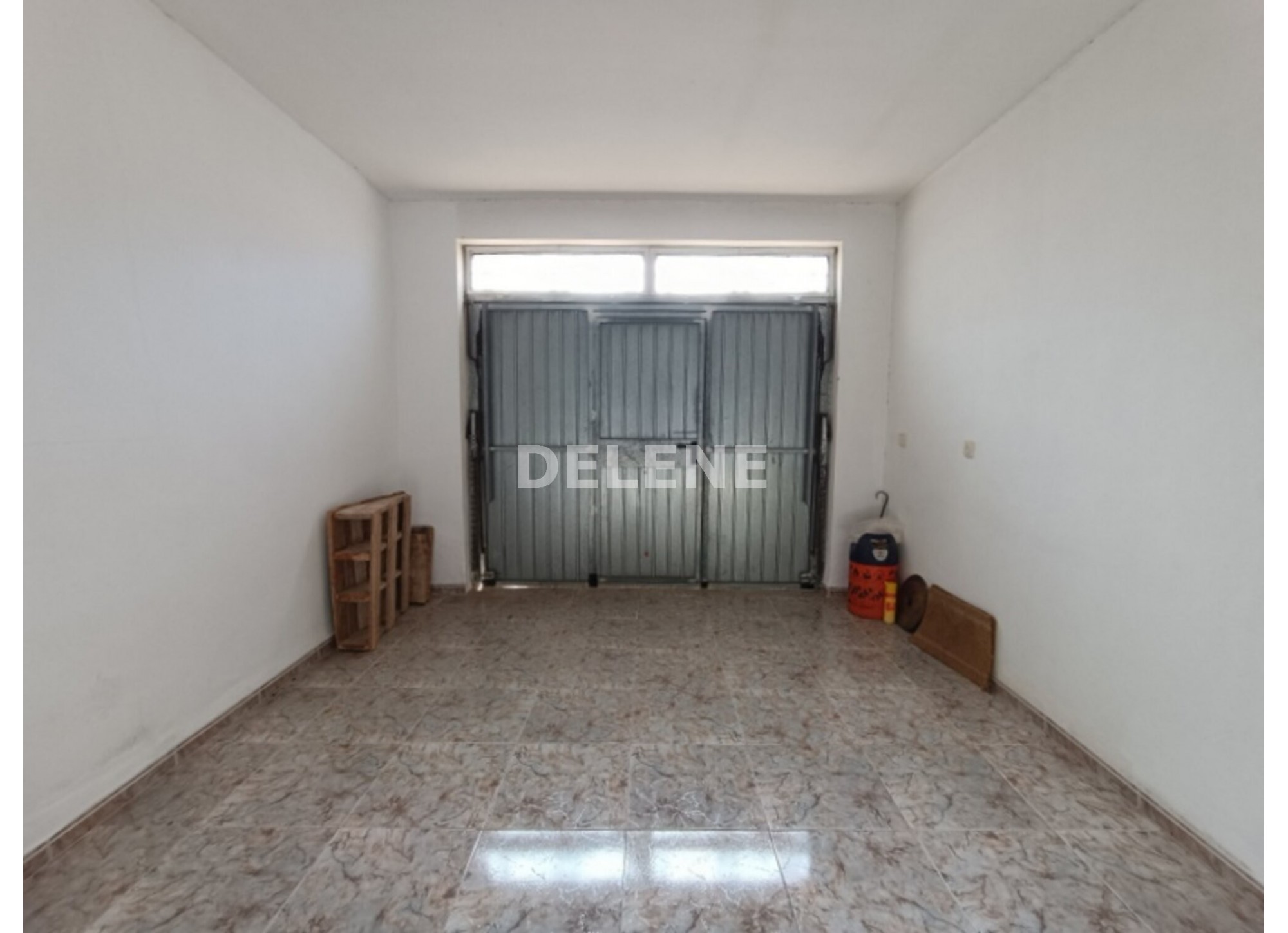 2896 CASA CON COCHERA, PATIO Y TRASTERO, TOBARRA