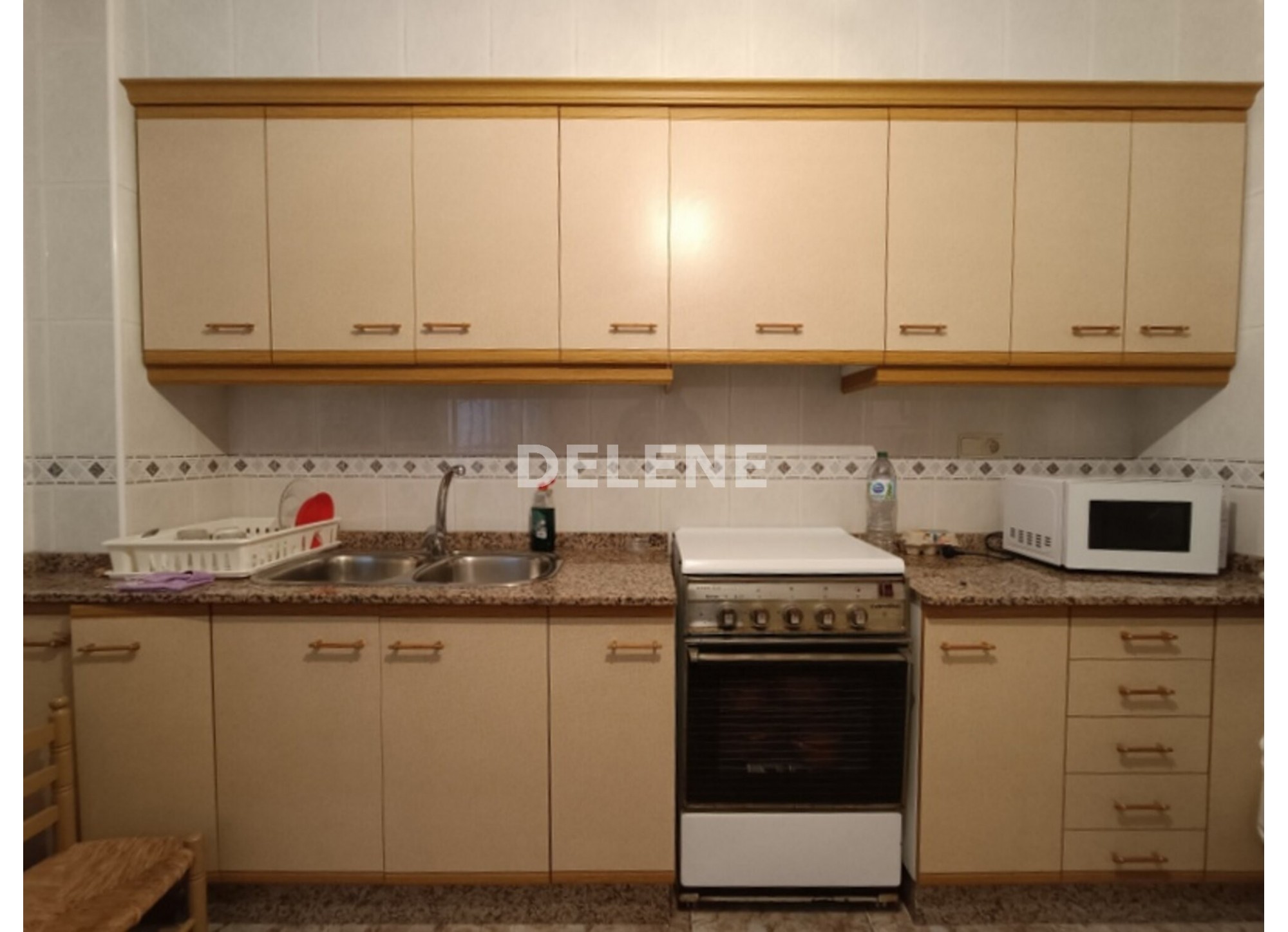 2896 CASA CON COCHERA, PATIO Y TRASTERO, TOBARRA