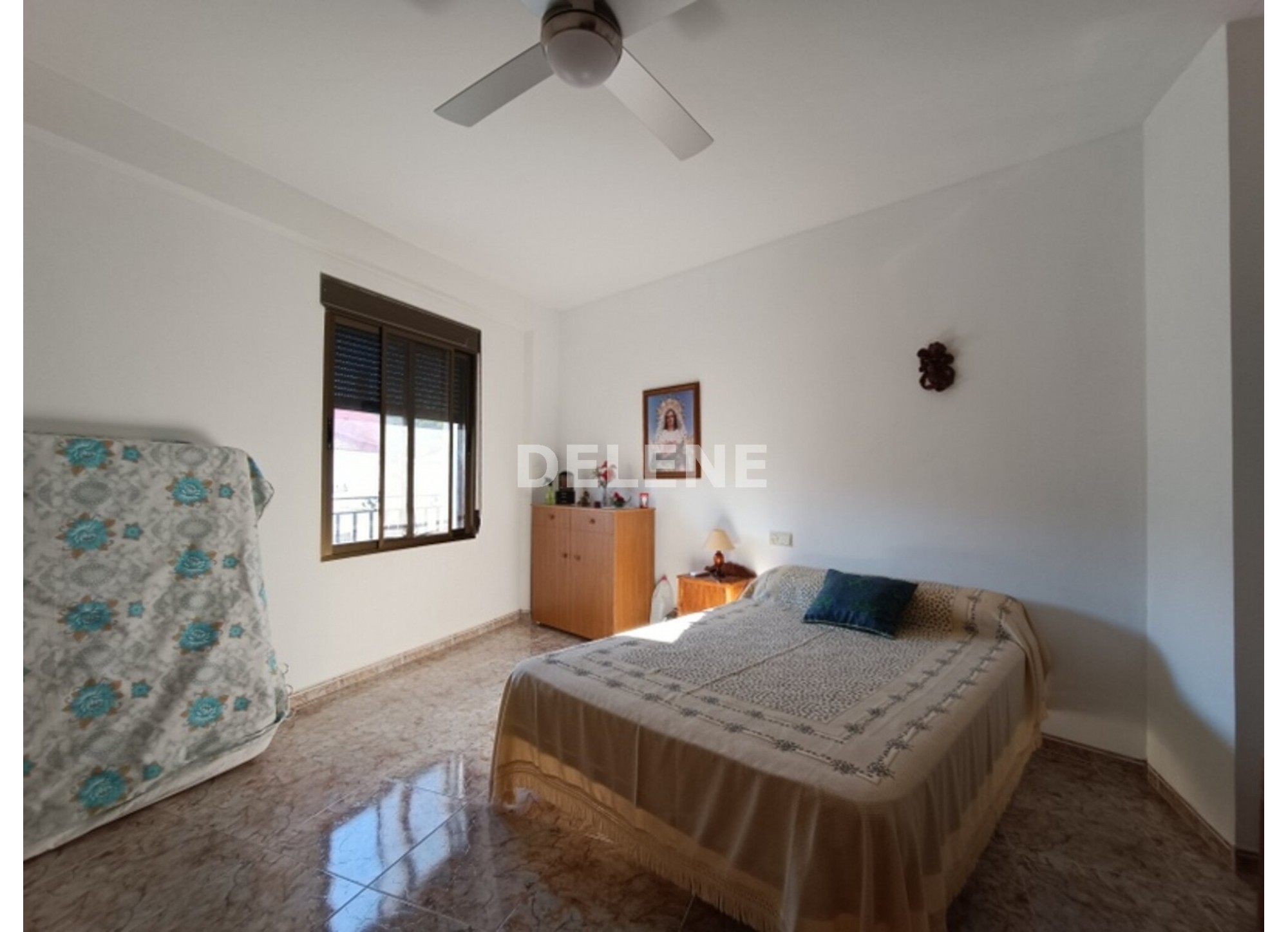 2896 CASA CON COCHERA, PATIO Y TRASTERO, TOBARRA