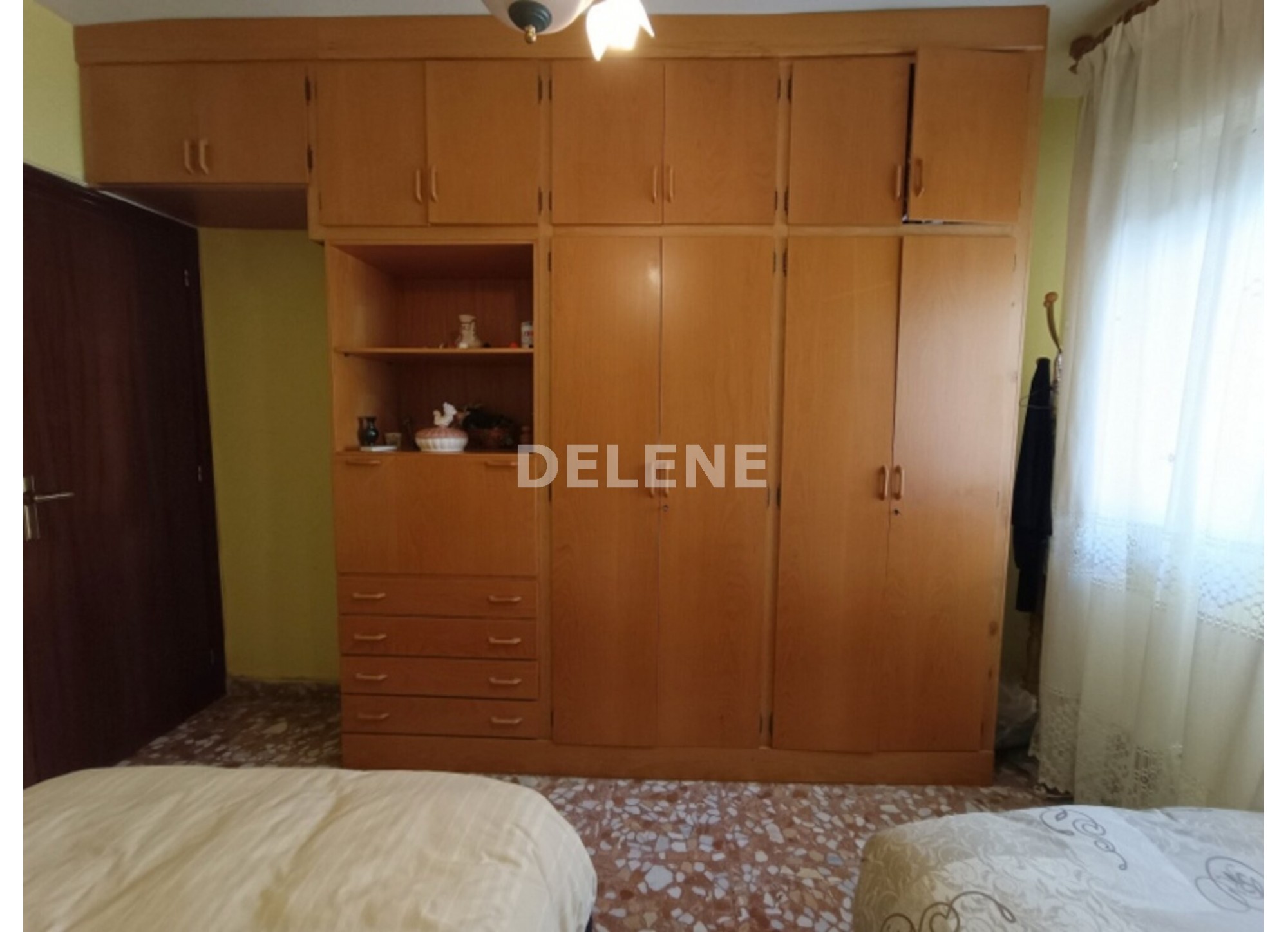 2898 PISO CON BALCÓN Y TRASTERO, ZONA CRUZ DE LOS CAIDOS