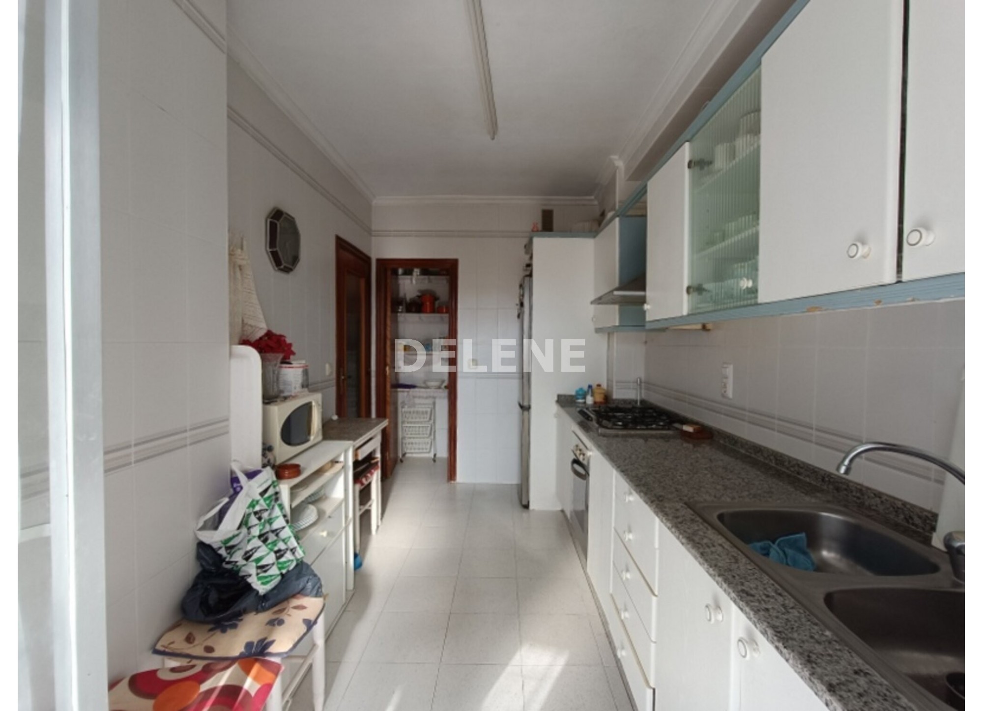 2898 PISO CON BALCÓN Y TRASTERO, ZONA CRUZ DE LOS CAIDOS