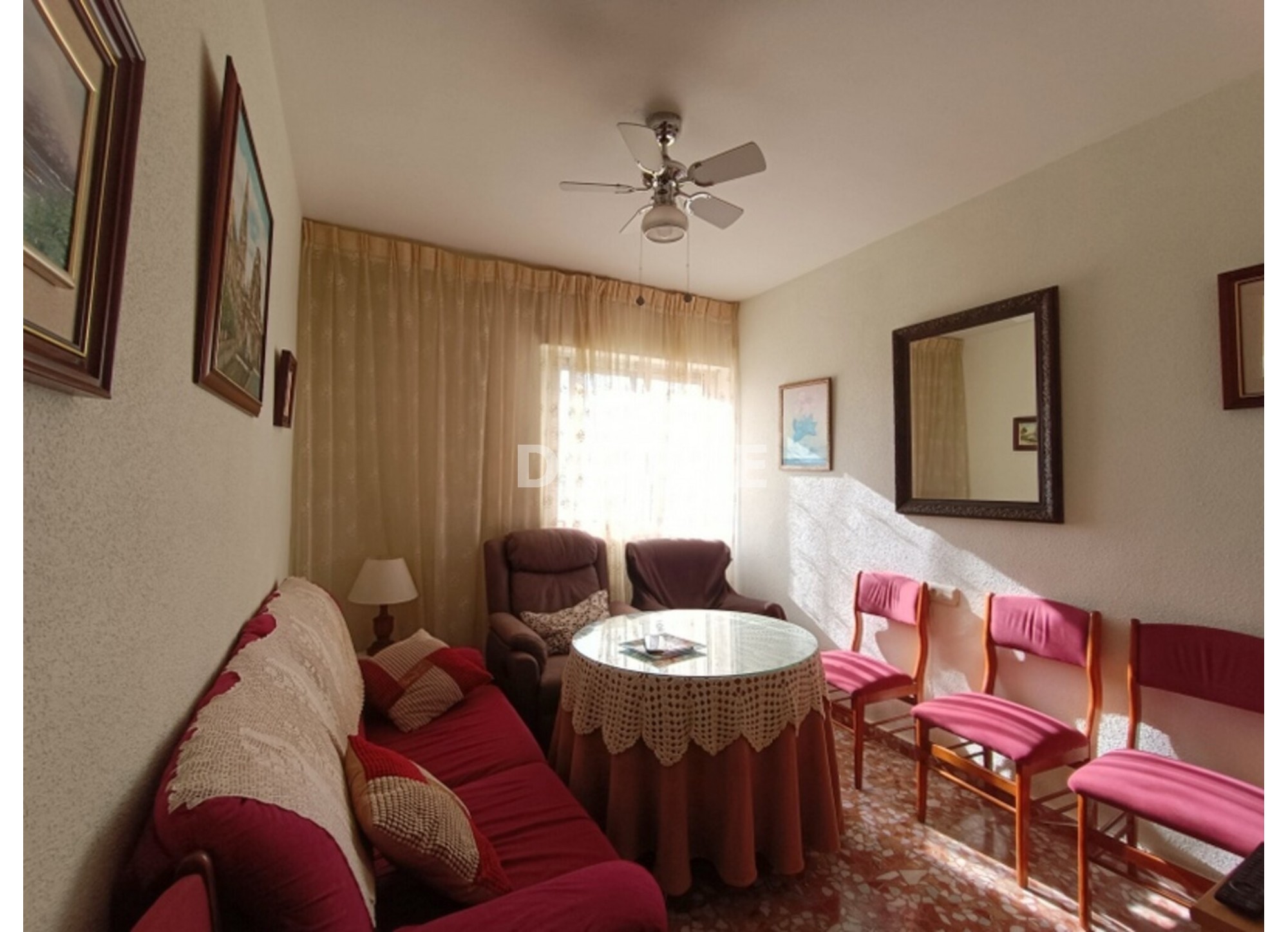 2898 PISO CON BALCÓN Y TRASTERO, ZONA CRUZ DE LOS CAIDOS