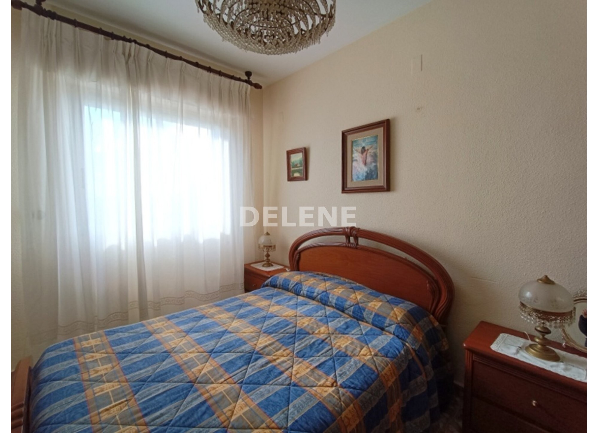 2898 PISO CON BALCÓN Y TRASTERO, ZONA CRUZ DE LOS CAIDOS