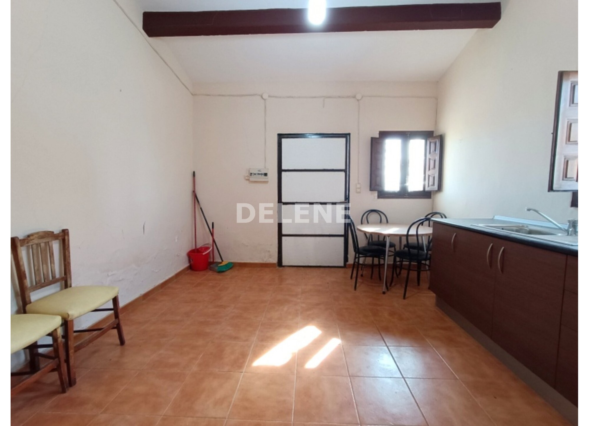 2863 CASA DE CAMPO CON TERRENO, ZONA CLUB DE TENIS