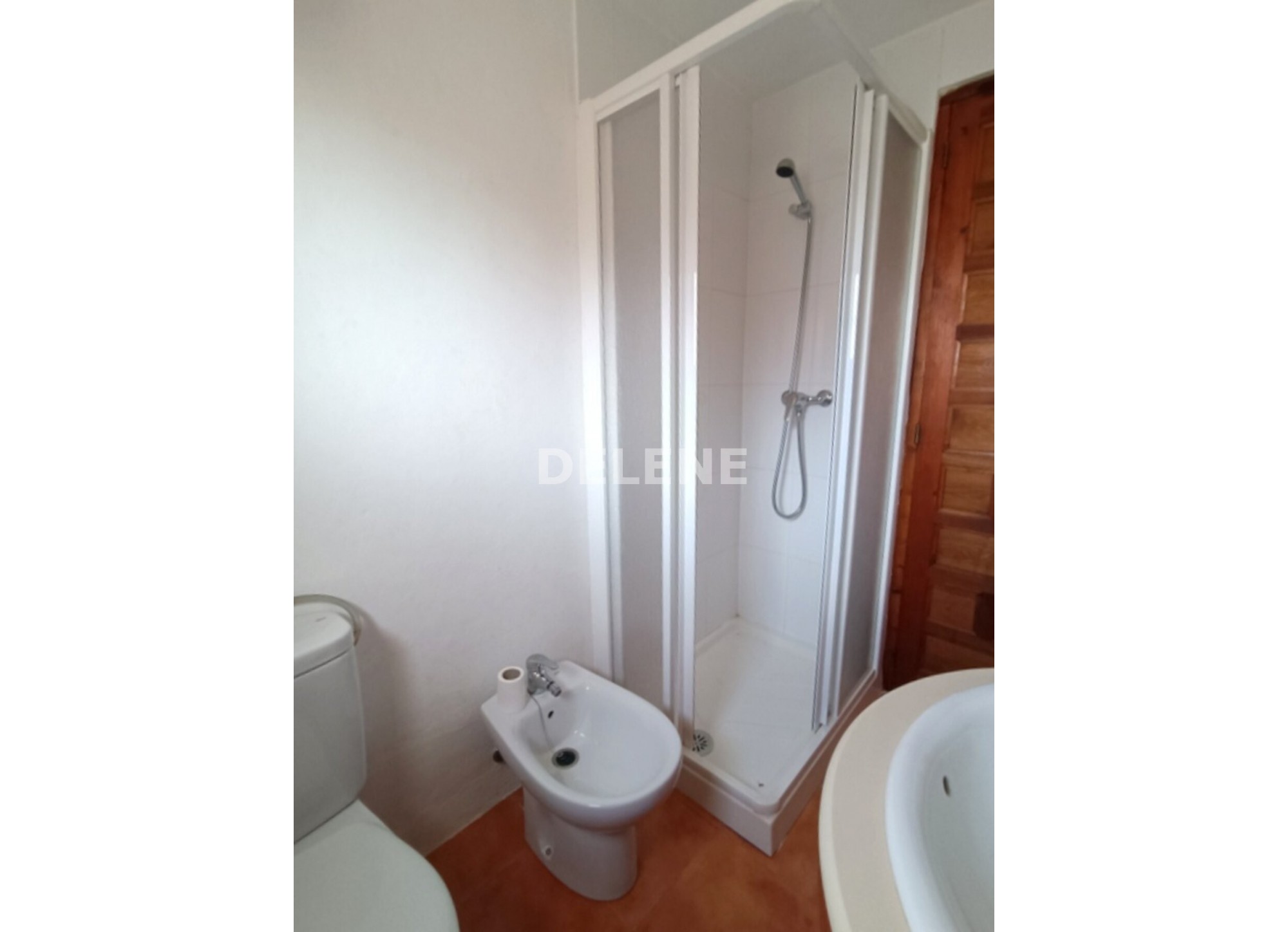 2863 CASA DE CAMPO CON TERRENO, ZONA CLUB DE TENIS