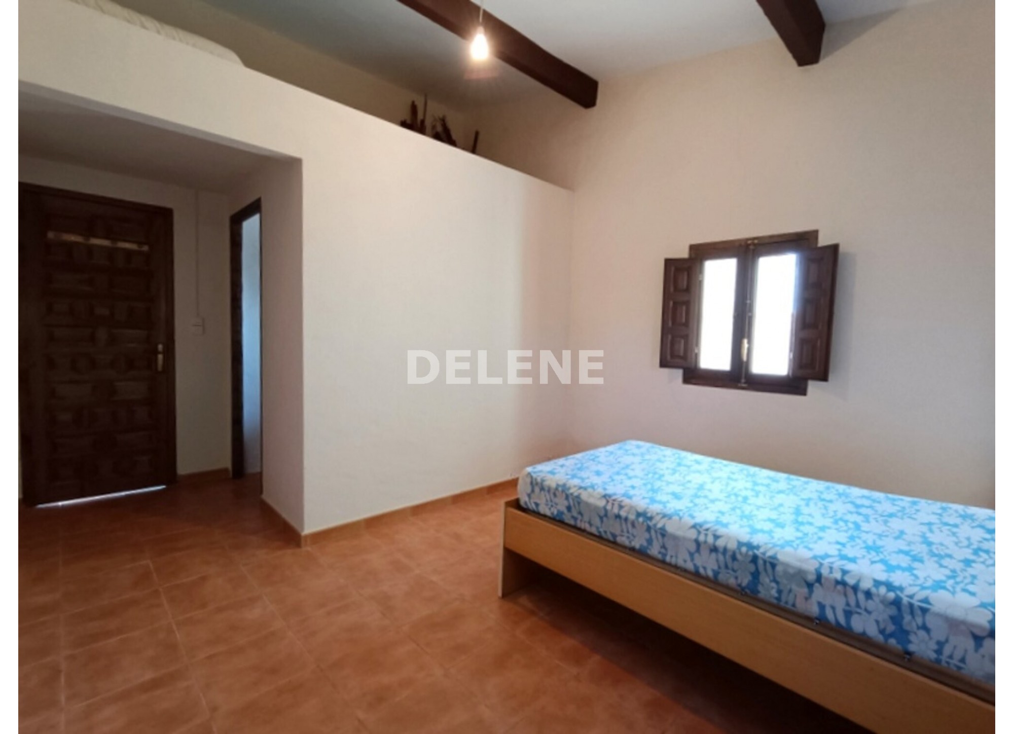 2863 CASA DE CAMPO CON TERRENO, ZONA CLUB DE TENIS