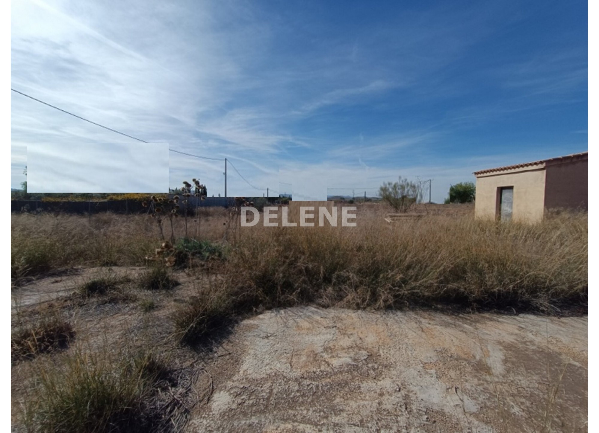 2863 CASA DE CAMPO CON TERRENO, ZONA CLUB DE TENIS