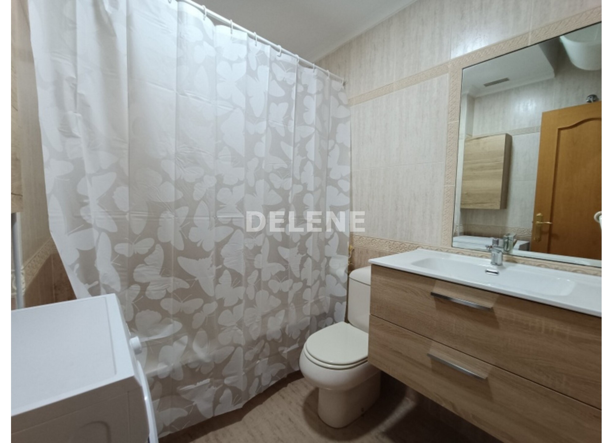 2900 PISO, ZONA PLAZA SANTA ANA