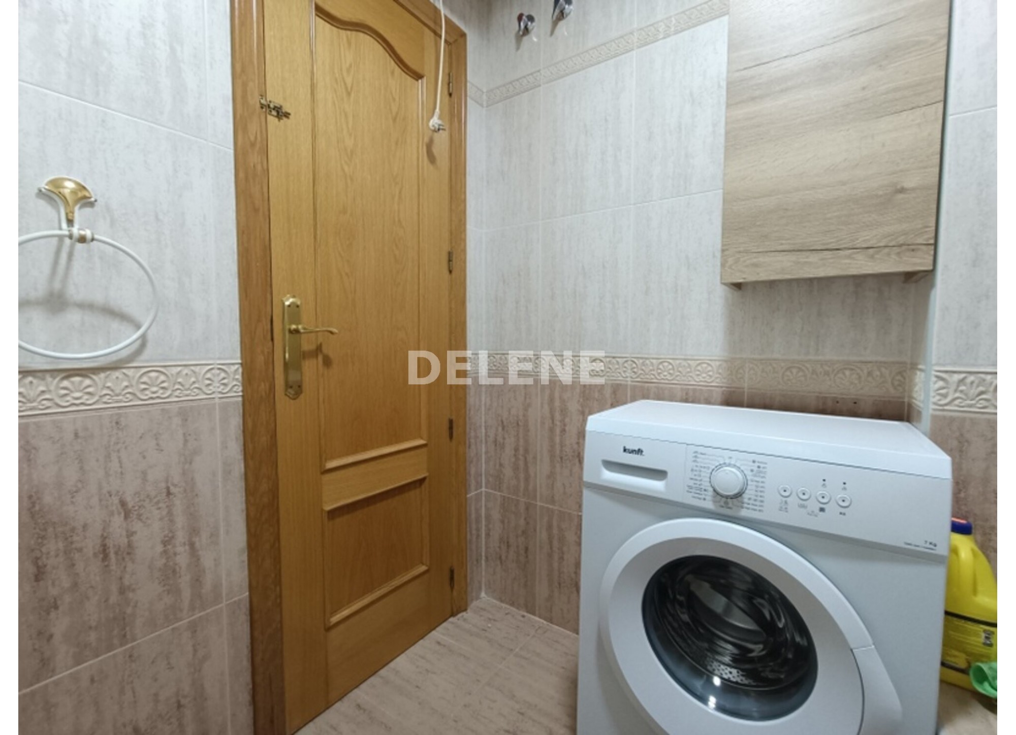 2900 PISO, ZONA PLAZA SANTA ANA