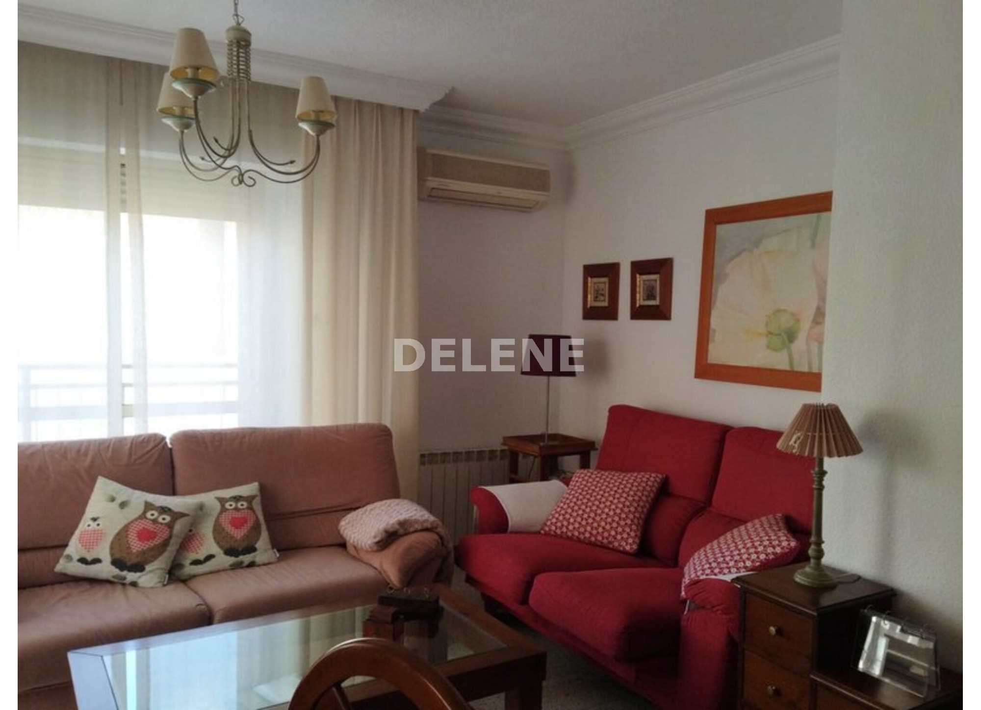 2901 PISO CON BALCÓN, ZONA PLAZA SANTA ANA