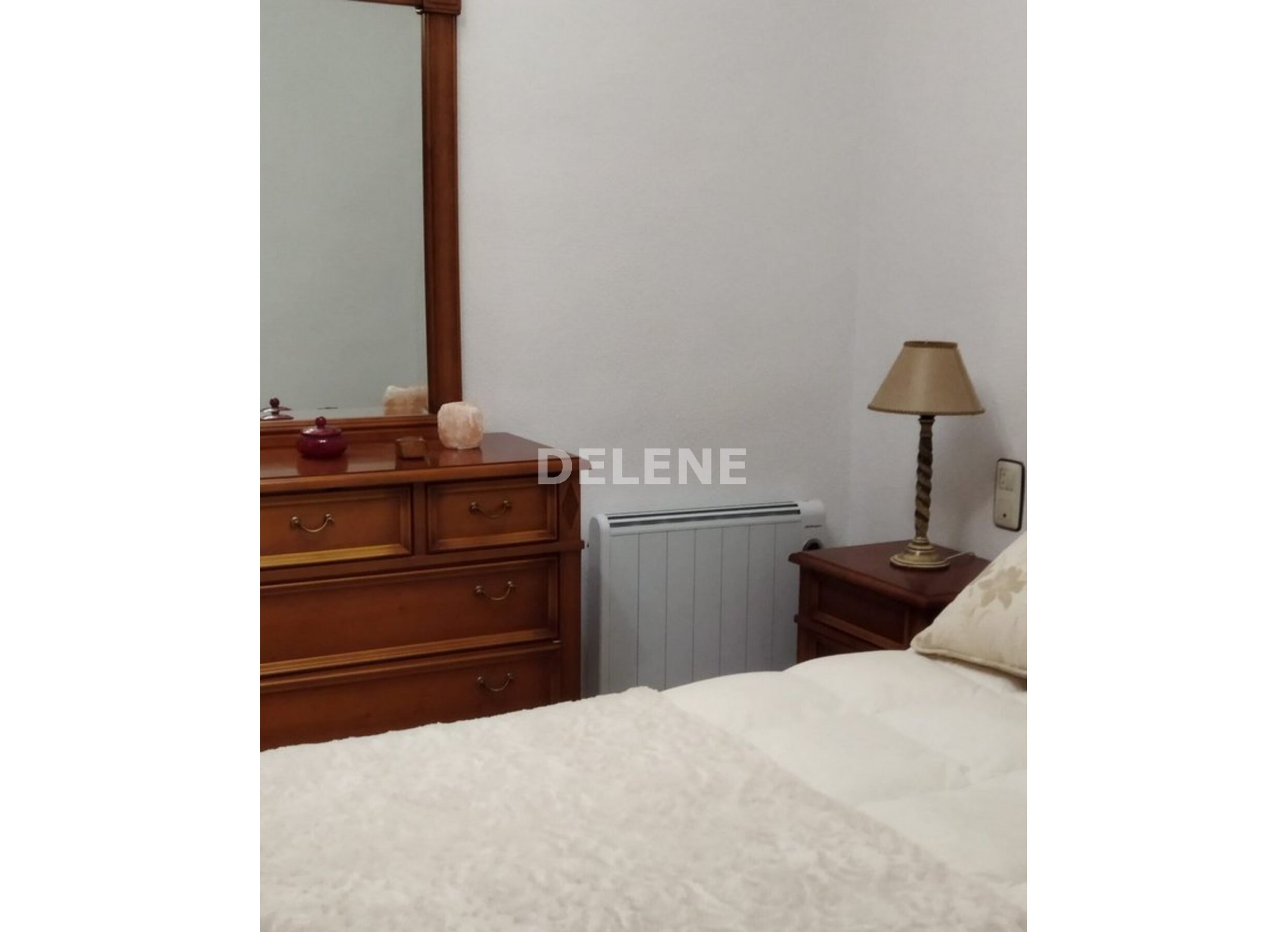 2901 PISO CON BALCÓN, ZONA PLAZA SANTA ANA