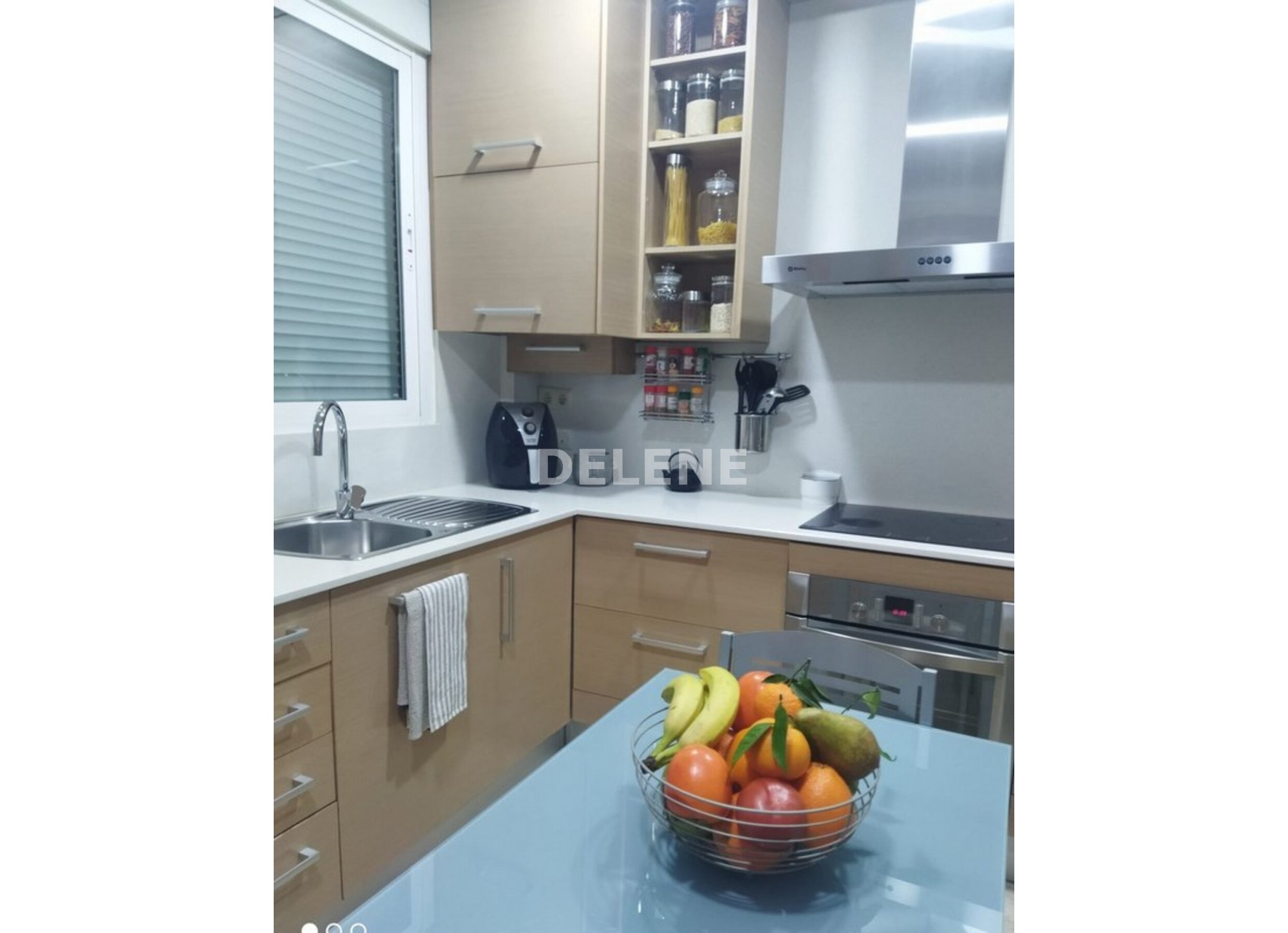 2901 PISO CON BALCÓN, ZONA PLAZA SANTA ANA