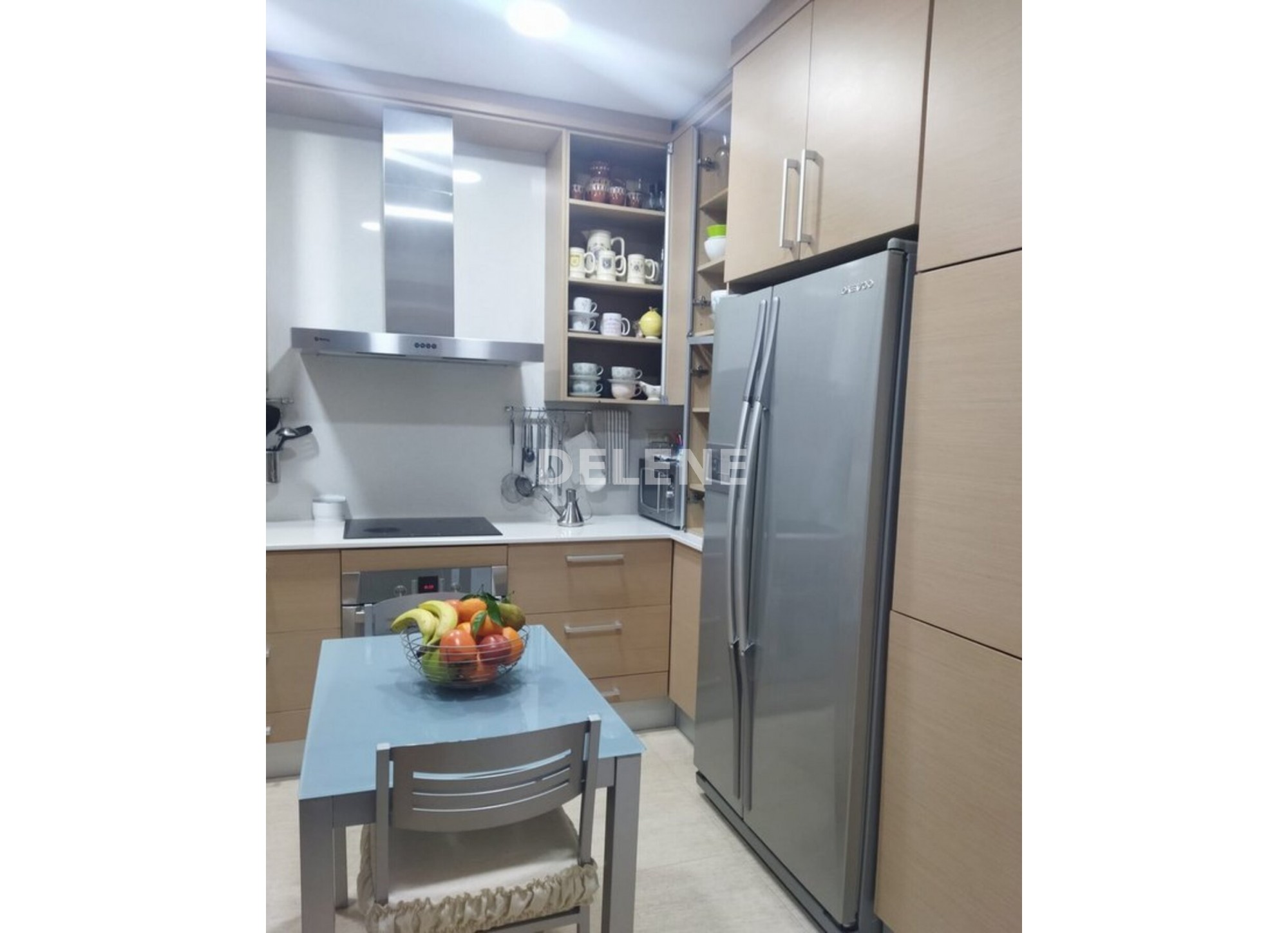 2901 PISO CON BALCÓN, ZONA PLAZA SANTA ANA