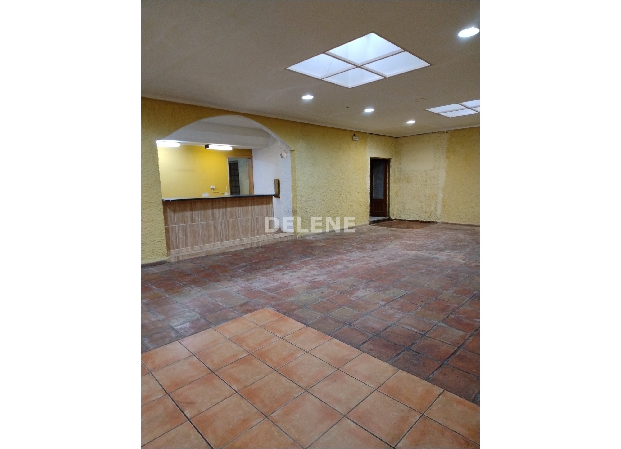 2903 LOCAL COMERCIAL, ZONA