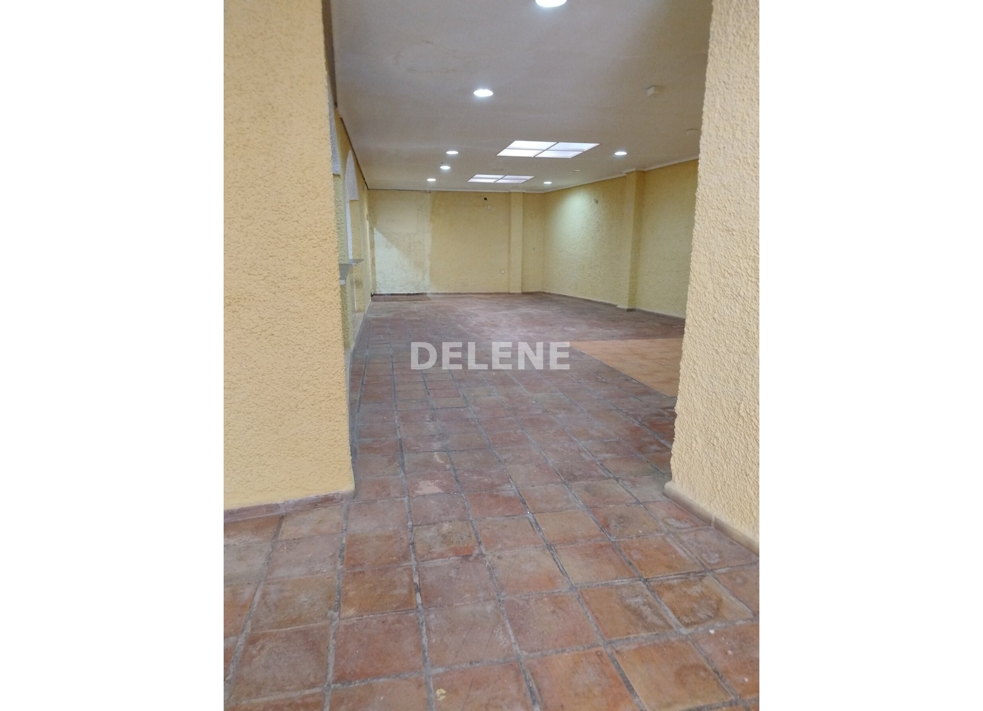 2903 LOCAL COMERCIAL, ZONA