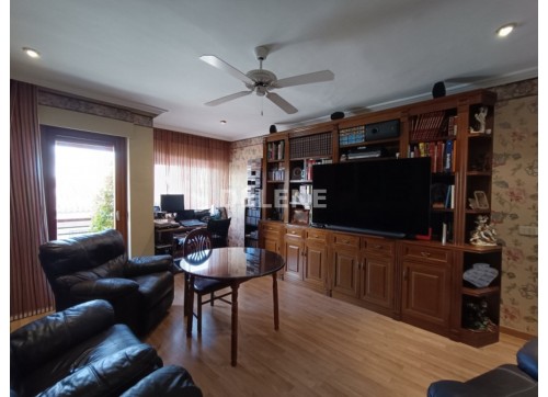 2904 PISO CON GARAJE Y TRASTERO, ZONA HACIENDA