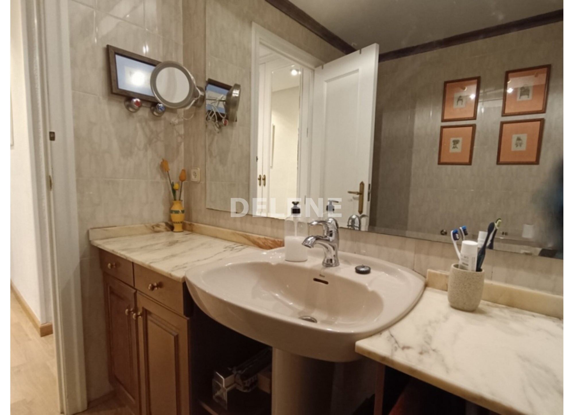 2904 PISO CON GARAJE Y TRASTERO, ZONA HACIENDA