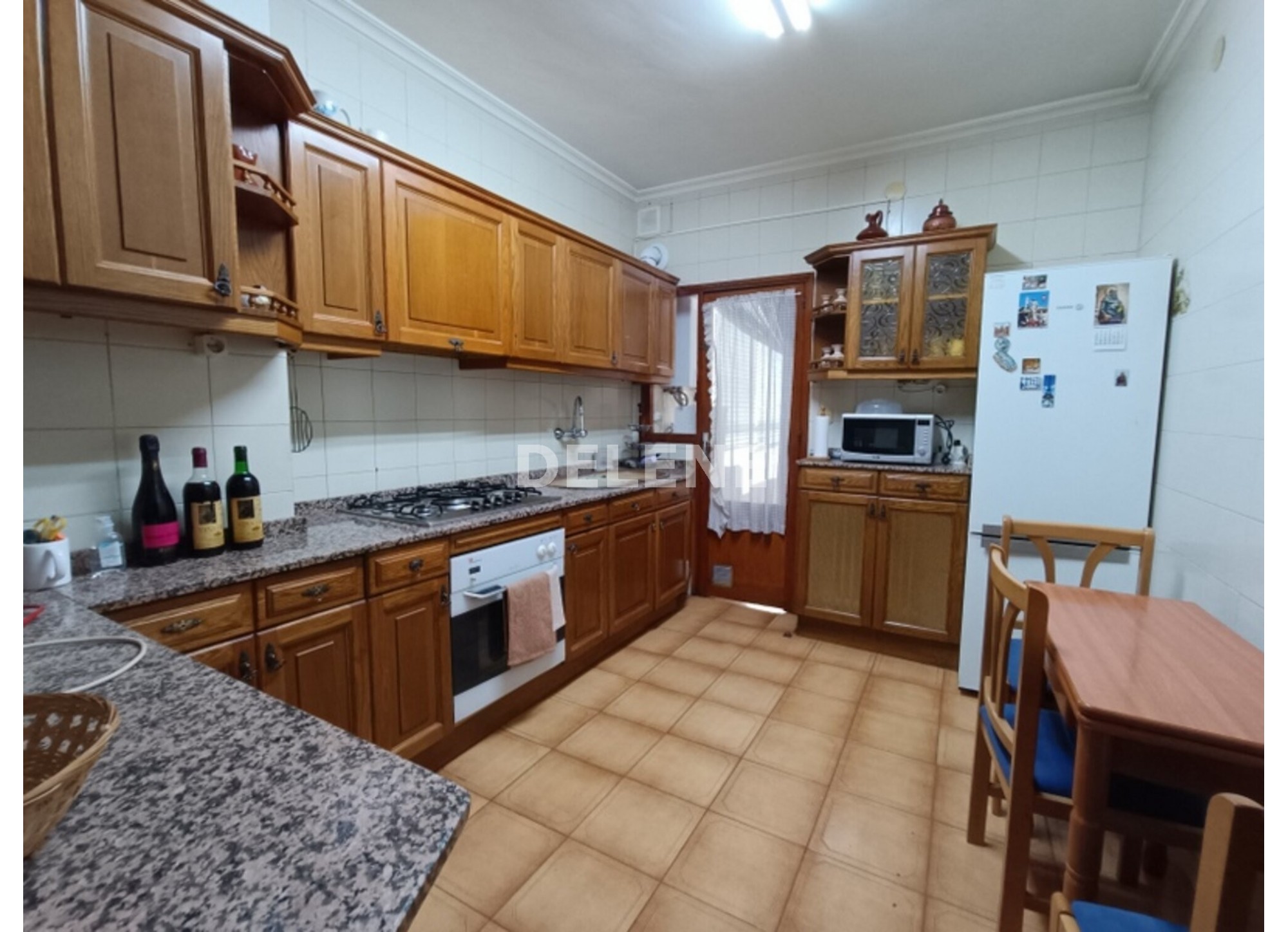 2905 PISO CON BALCÓN, ZONA CRUZ DE LOS CAÍDOS