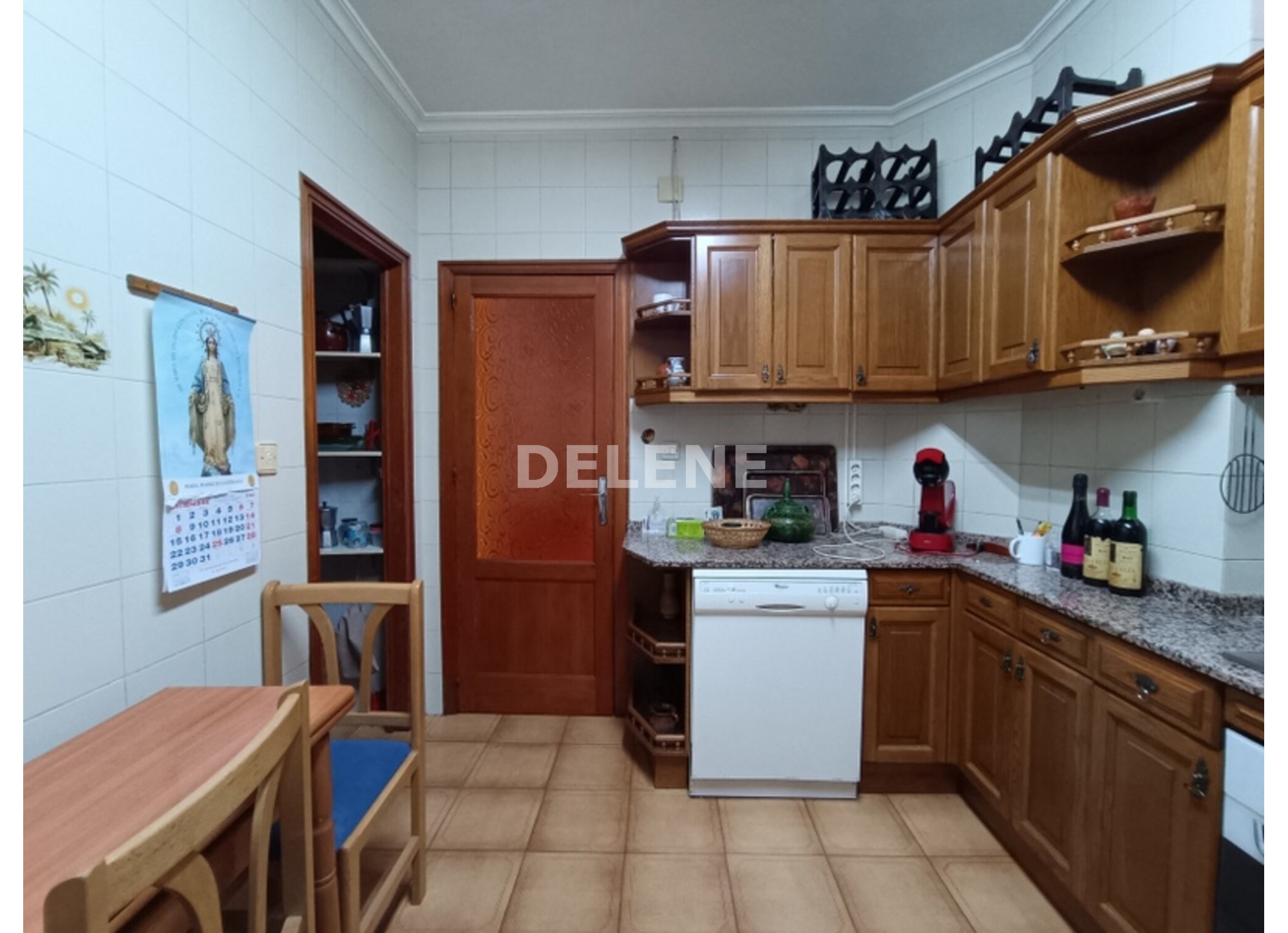 2905 PISO CON BALCÓN, ZONA CRUZ DE LOS CAÍDOS