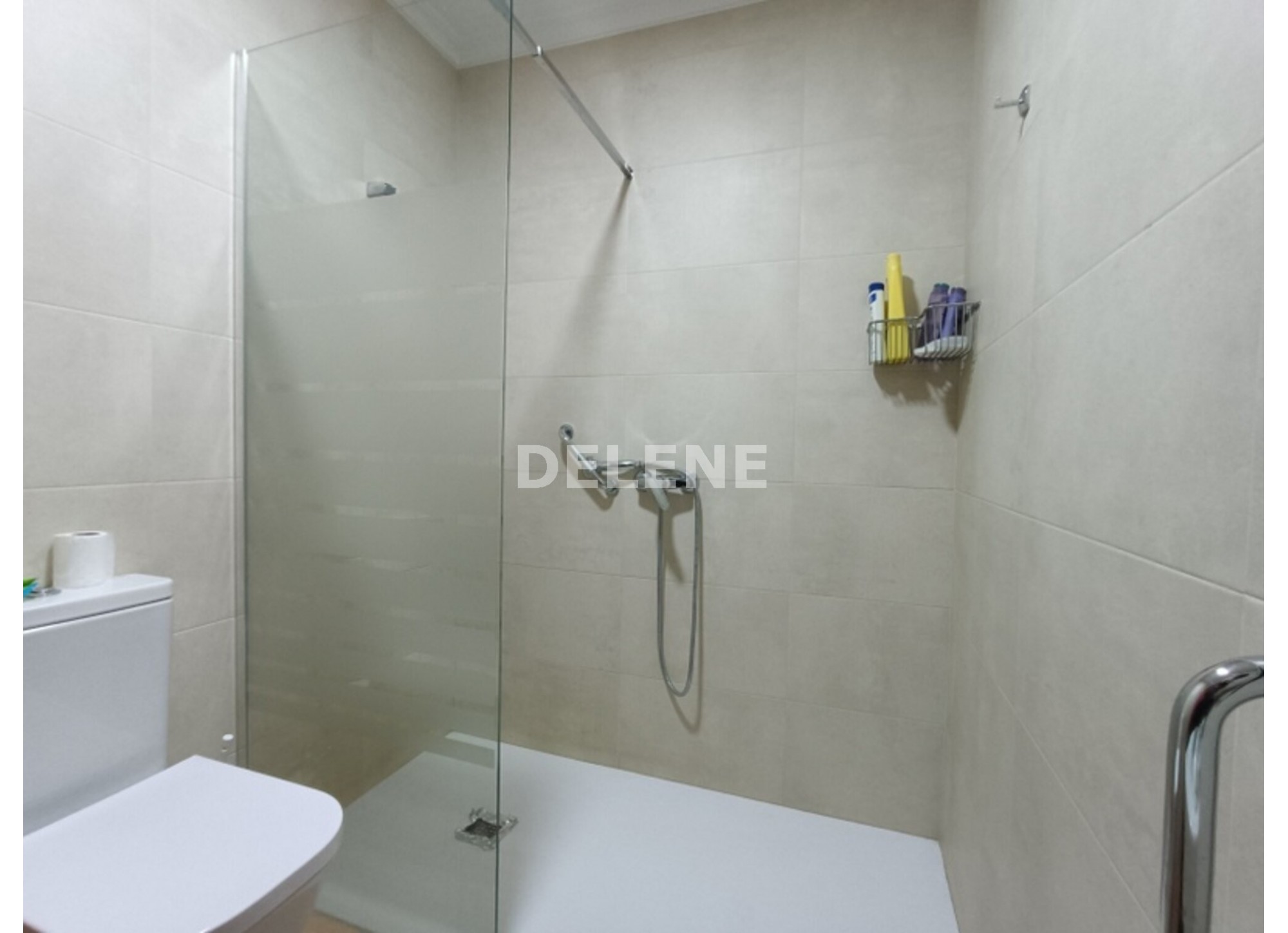 2905 PISO CON BALCÓN, ZONA CRUZ DE LOS CAÍDOS