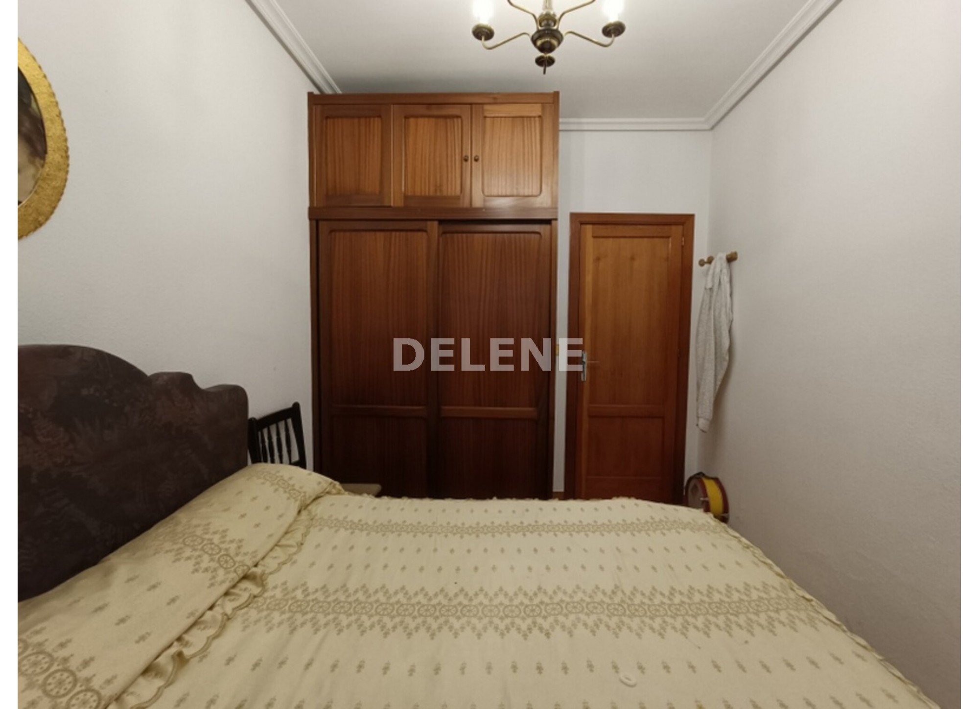 2905 PISO CON BALCÓN, ZONA CRUZ DE LOS CAÍDOS