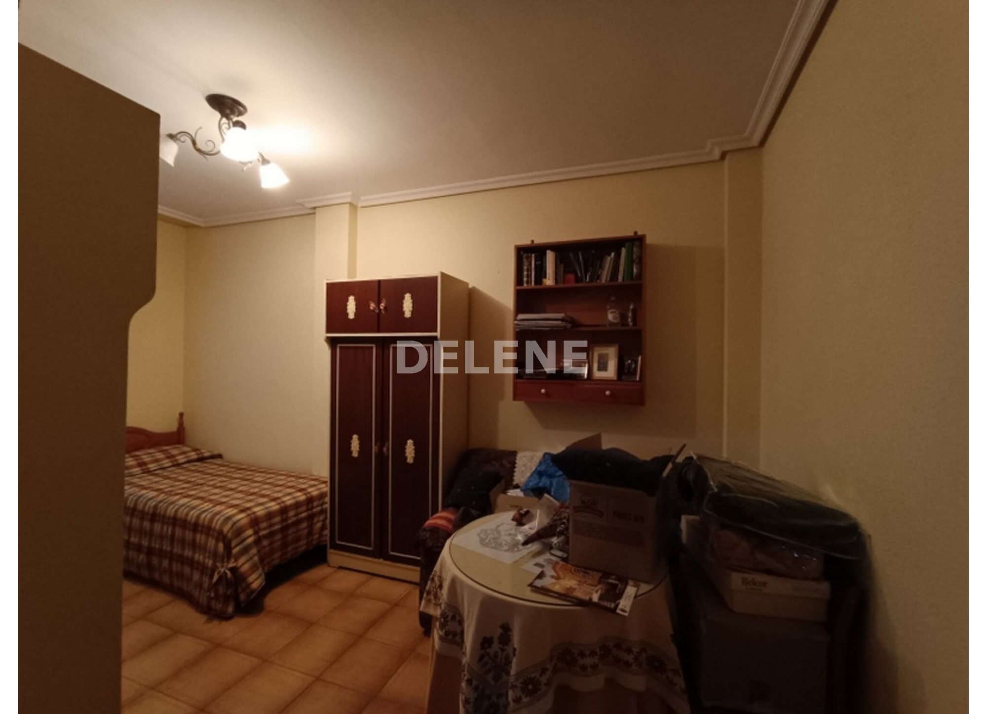 2905 PISO CON BALCÓN, ZONA CRUZ DE LOS CAÍDOS