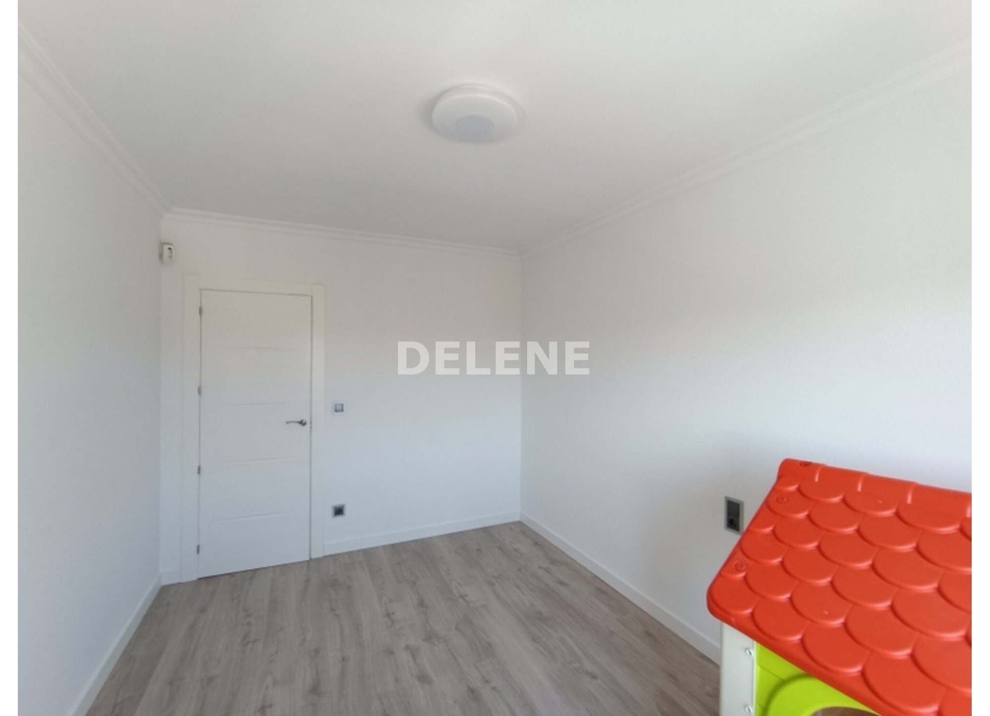 2907 CHALET ADOSAD, ISSO