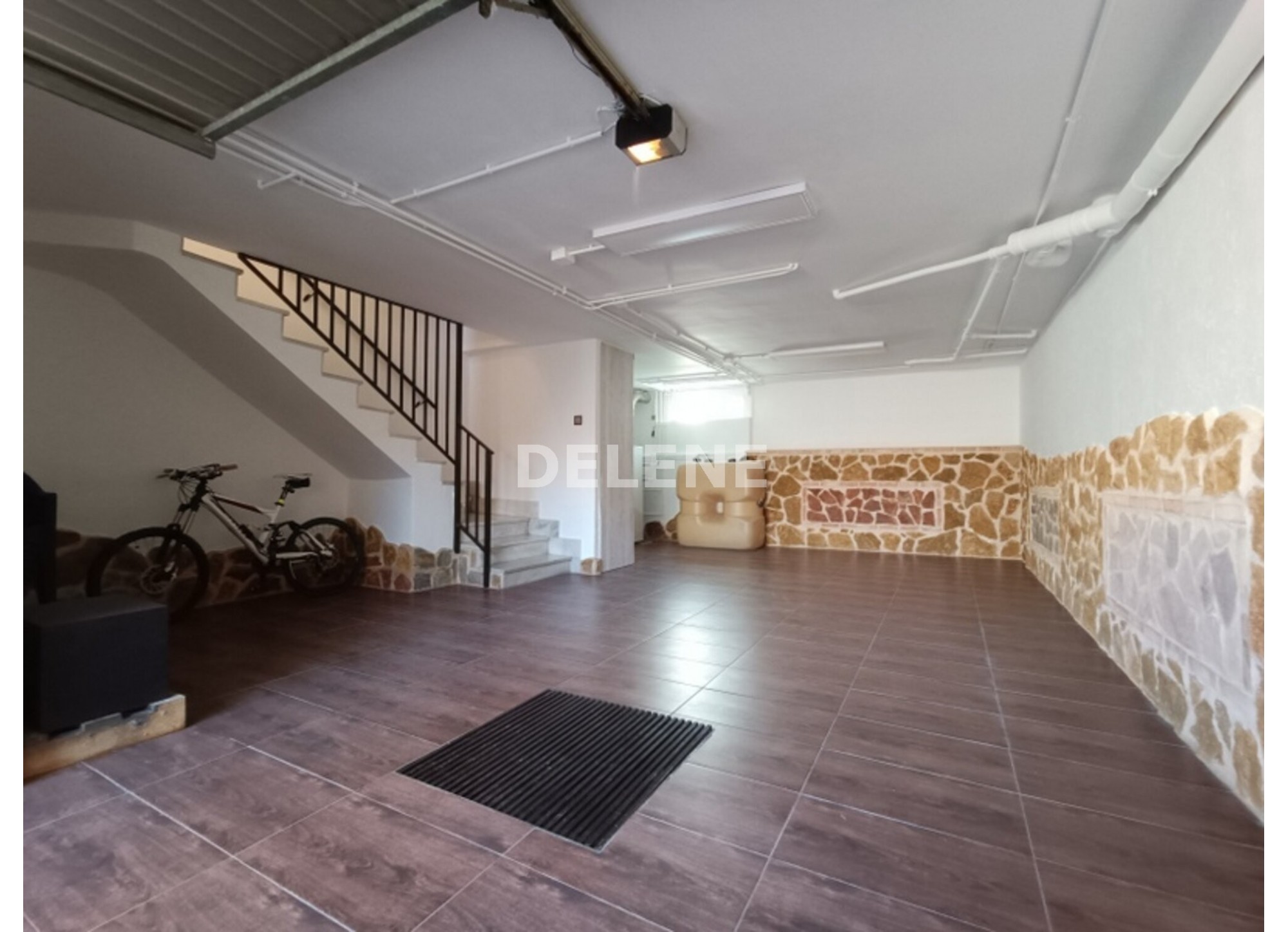 2907 CHALET ADOSAD, ISSO