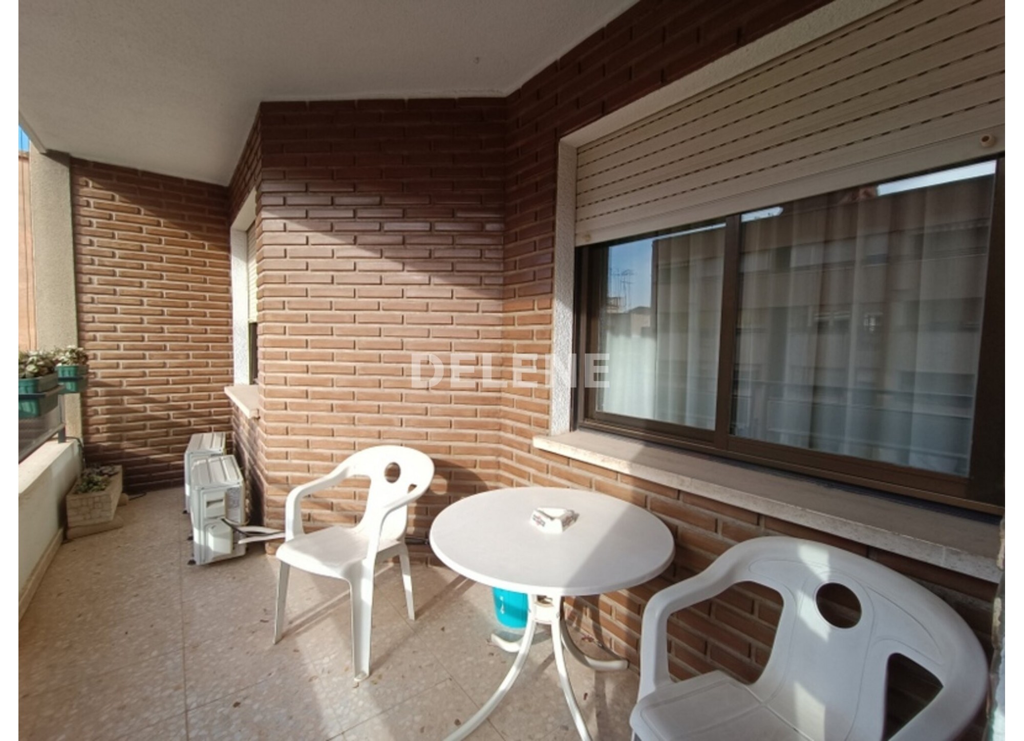 2908 PISO CON GARAJE Y BALCÓN, ZONA GRAN VÍA