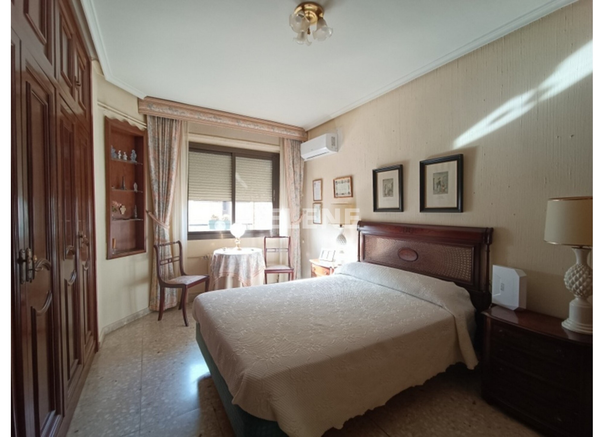 2908 PISO CON GARAJE Y BALCÓN, ZONA GRAN VÍA