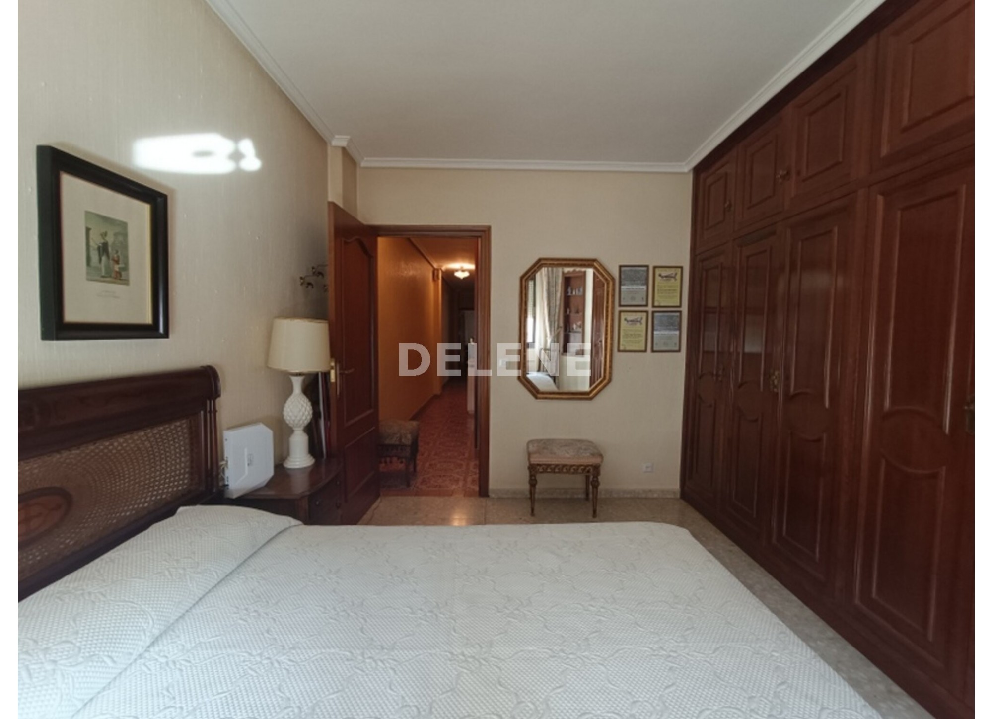 2908 PISO CON GARAJE Y BALCÓN, ZONA GRAN VÍA