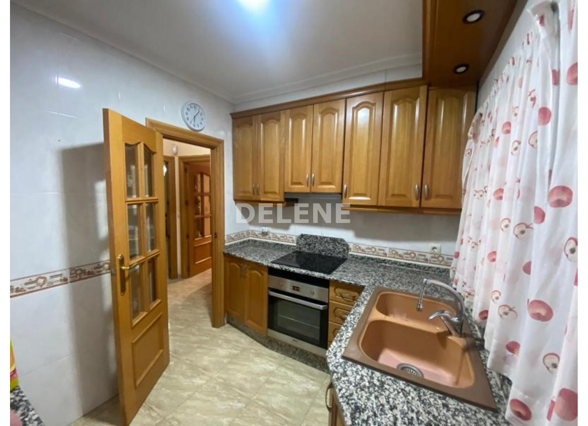 2909 PISO CON PATIO, ZONA PLAZA DE TOROS